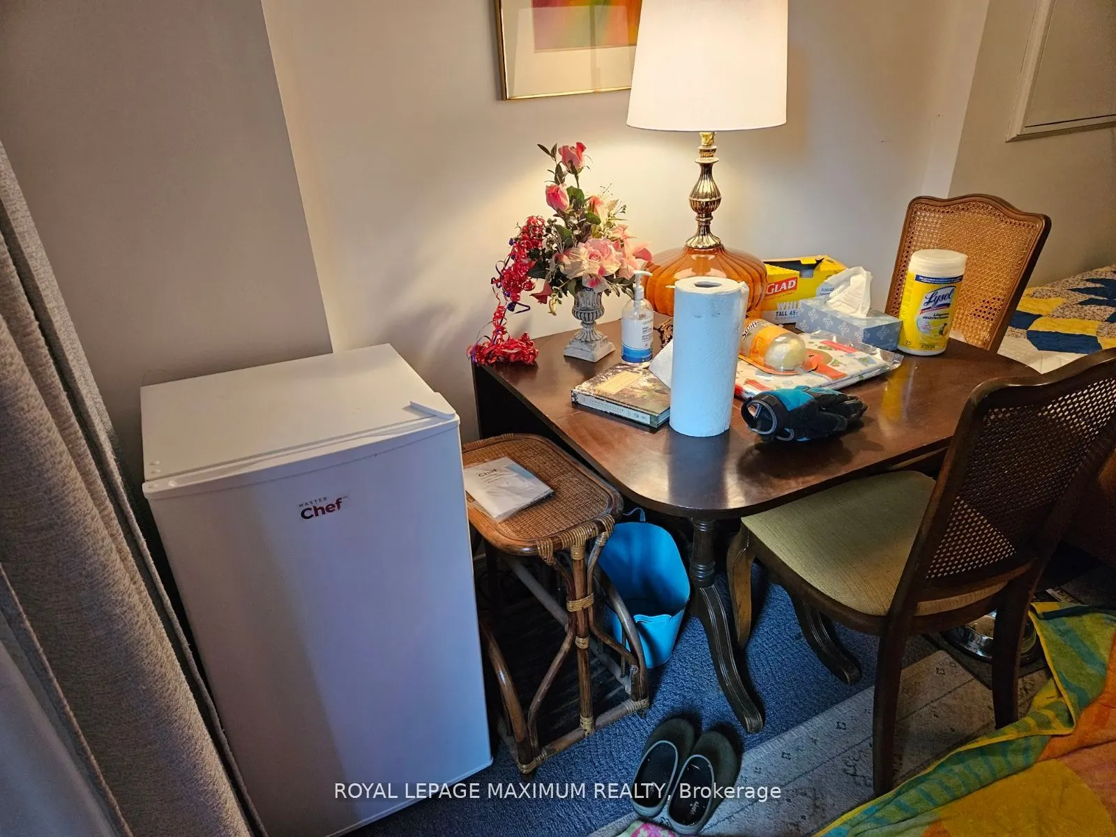 4 Murphy Lane, #ROOM FOR RENT