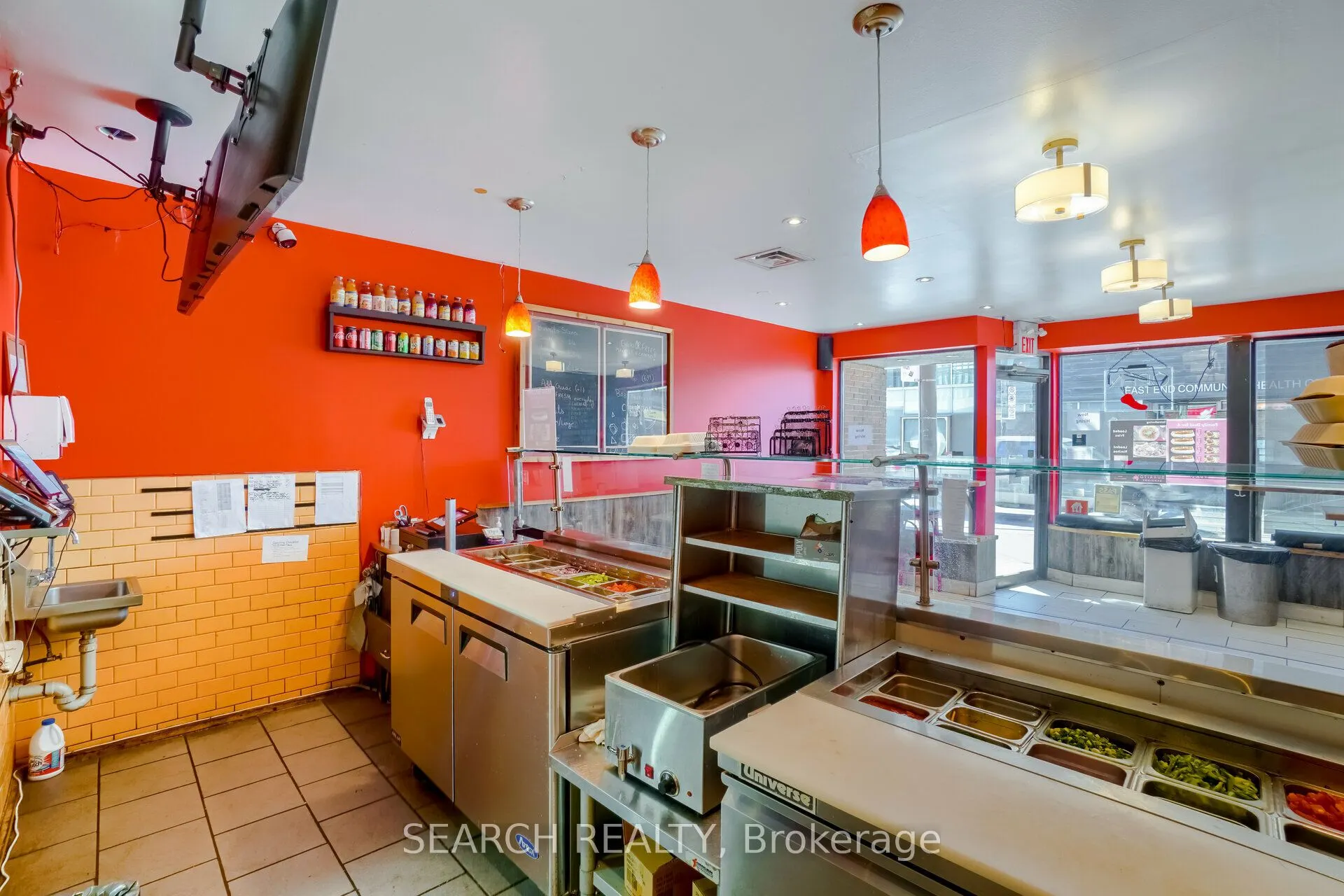 1614 Queen Street E