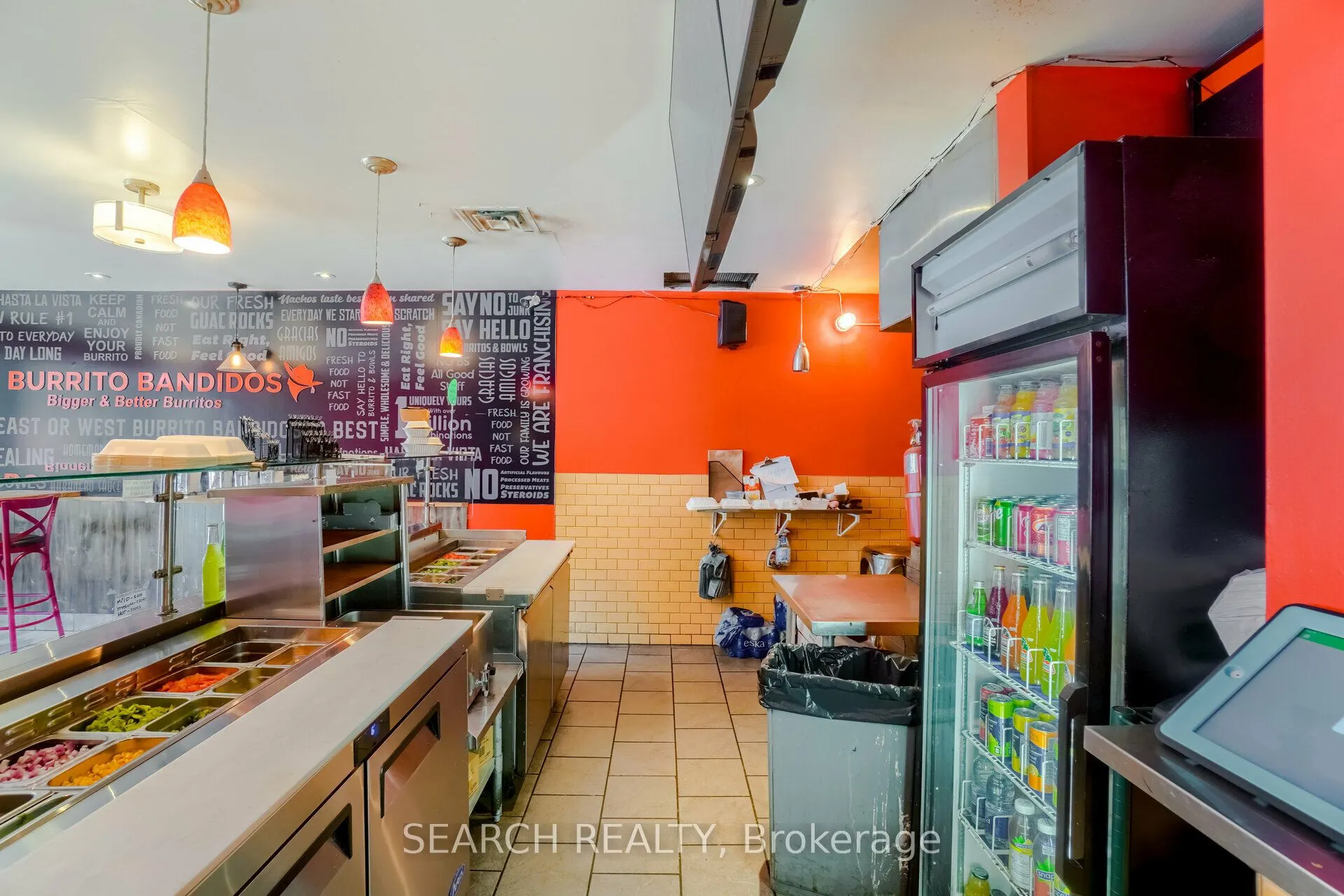 1614 Queen Street E