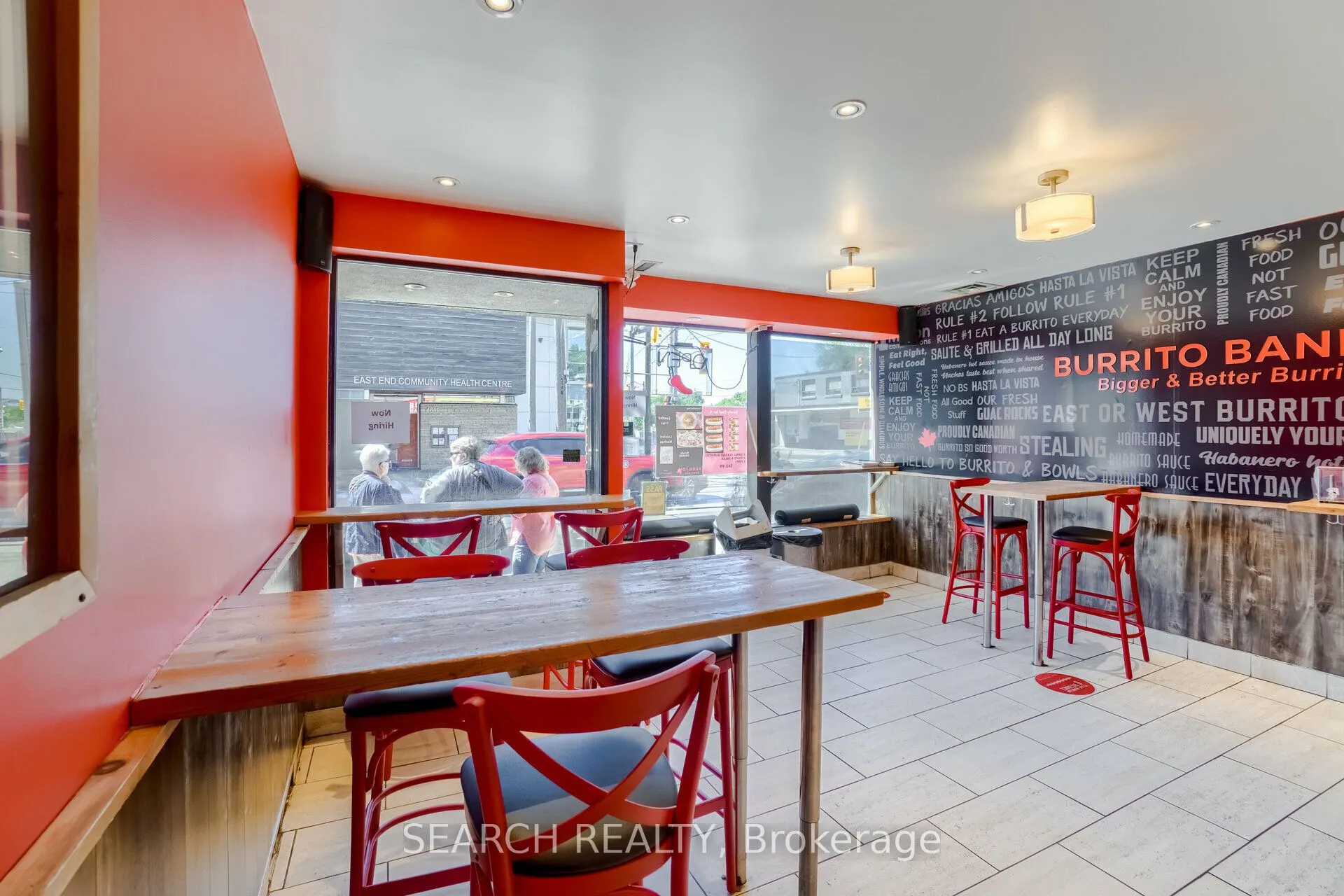 1614 Queen Street E