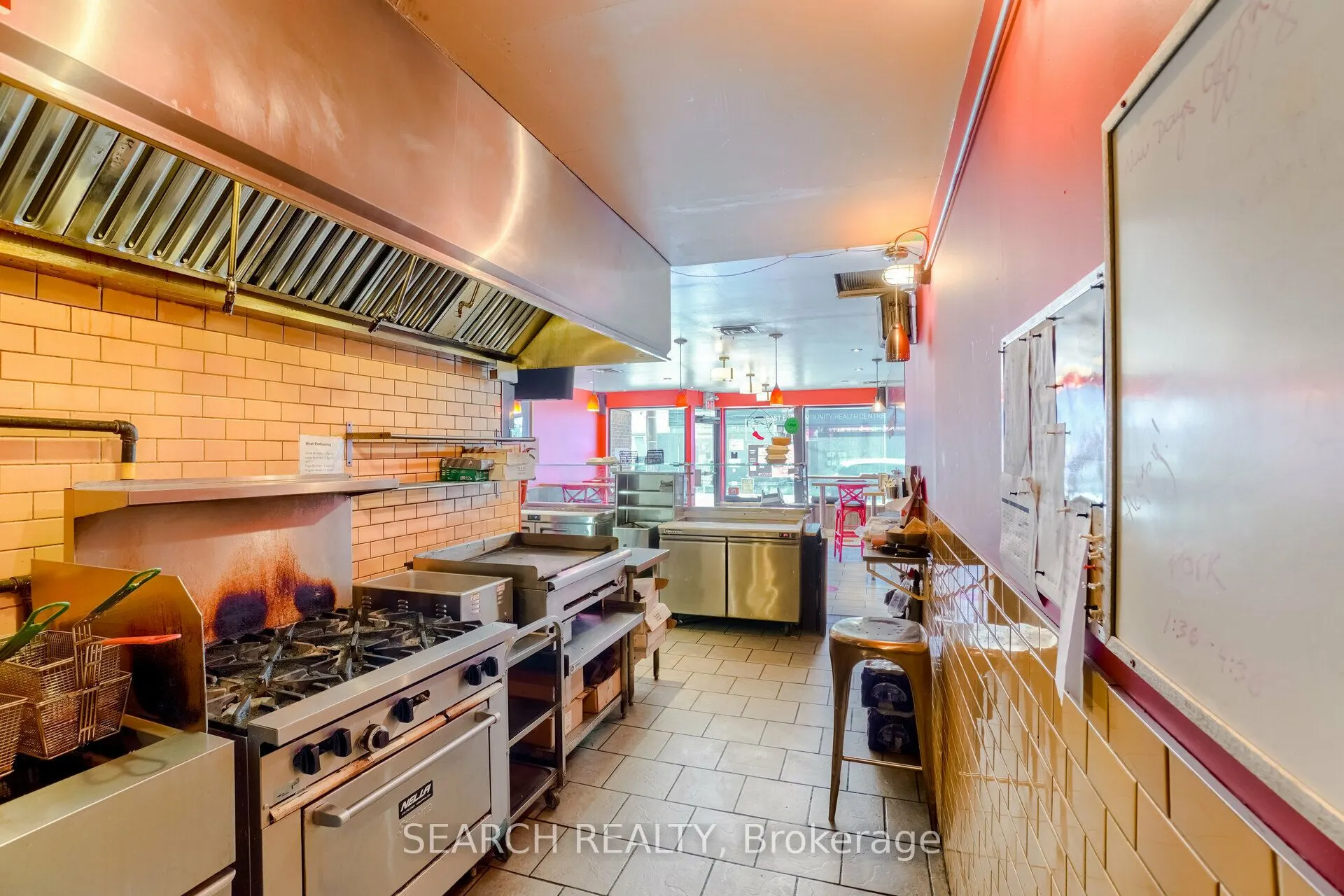 1614 Queen Street E