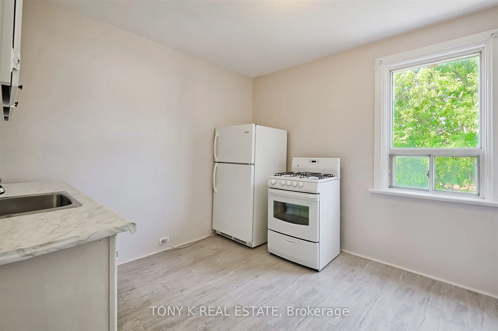 1058 Woodbine Avenue