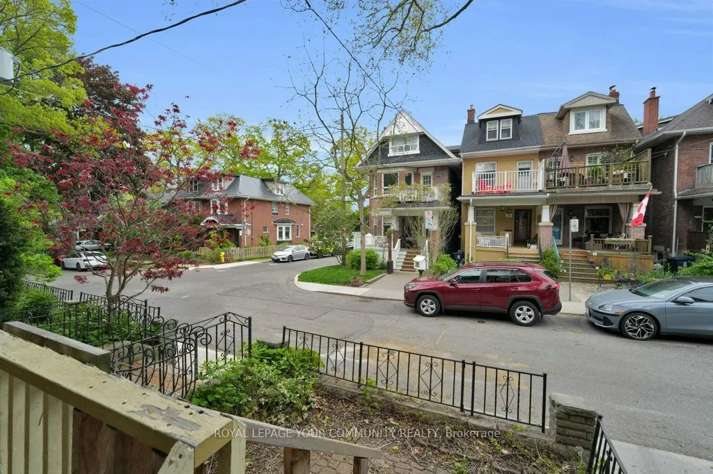 23 Fernwood Park Avenue