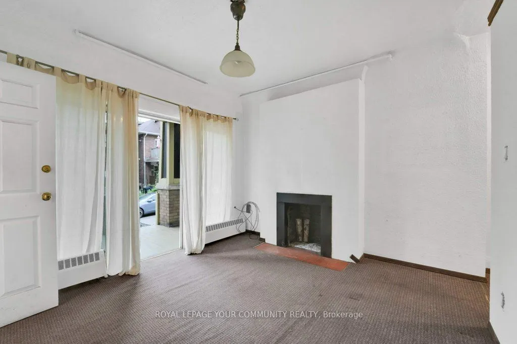 23 Fernwood Park Avenue