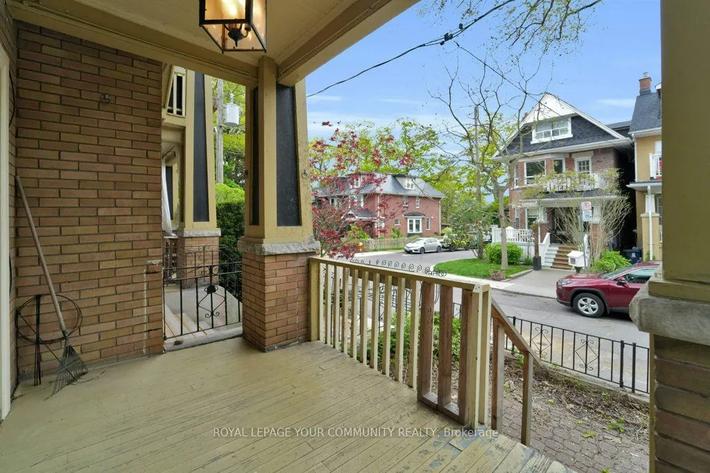 23 Fernwood Park Avenue