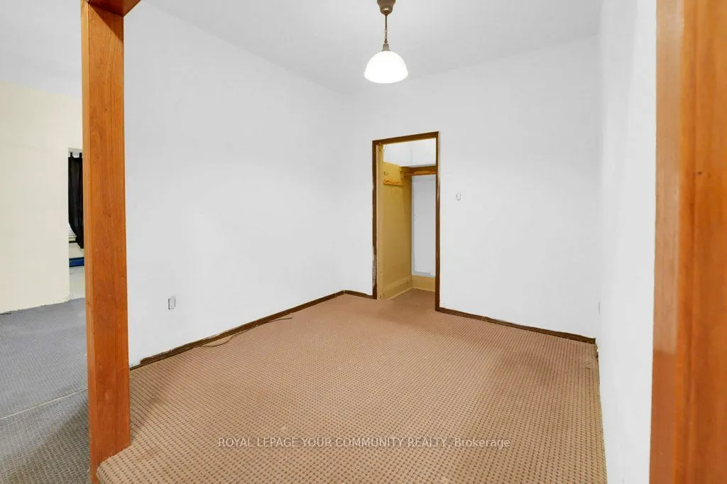 23 Fernwood Park Avenue