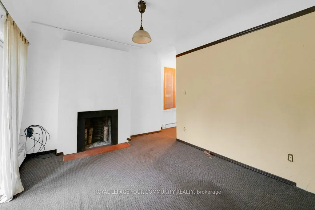 23 Fernwood Park Avenue
