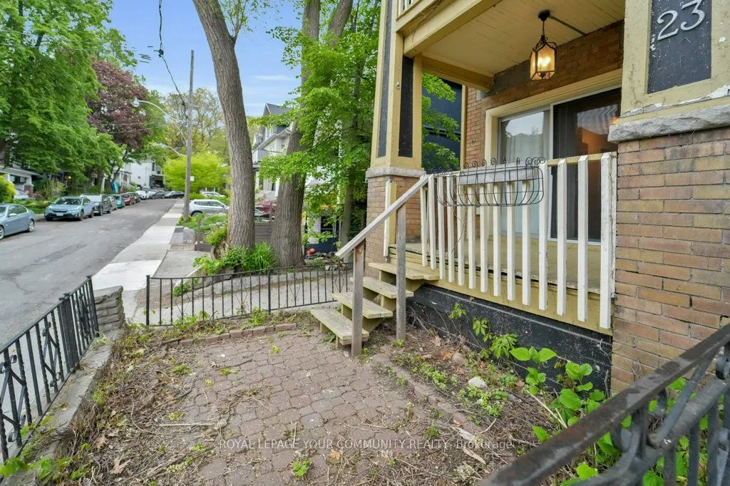 23 Fernwood Park Avenue