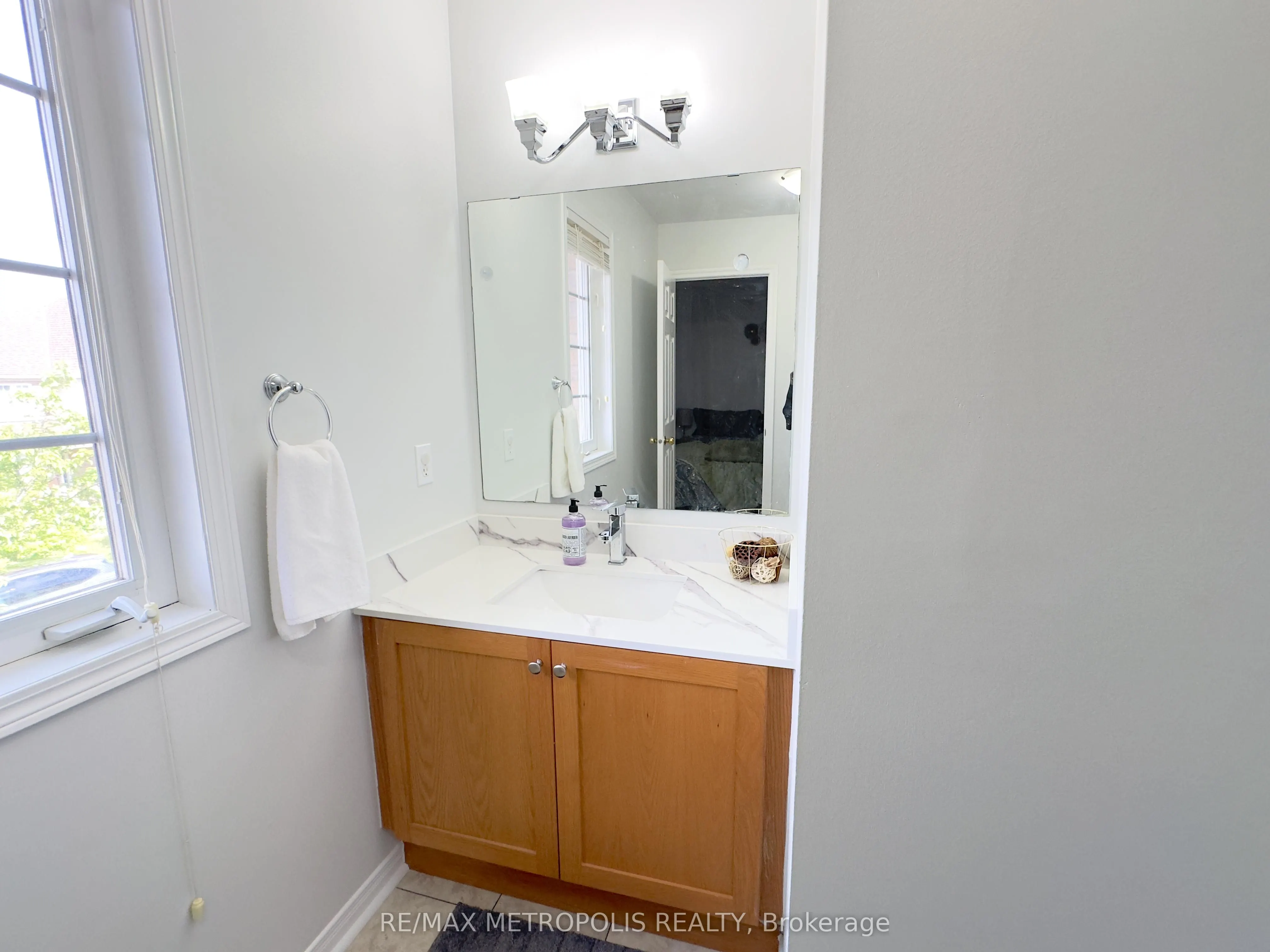 1087 Ormond Drive, #48