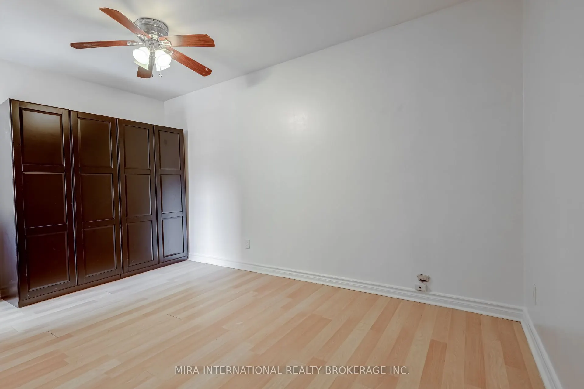 98 Leuty Avenue, #B2