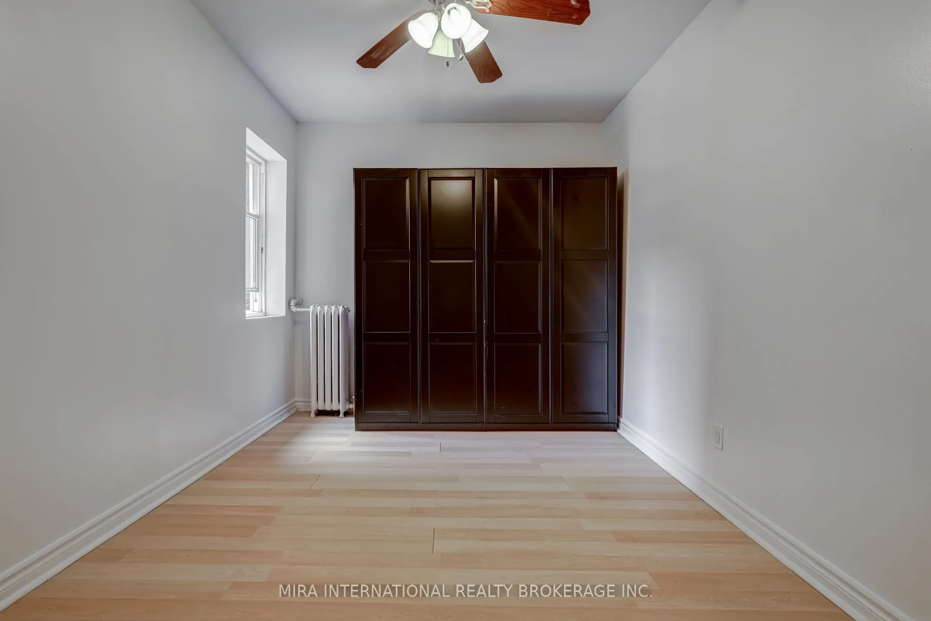 98 Leuty Avenue, #B2