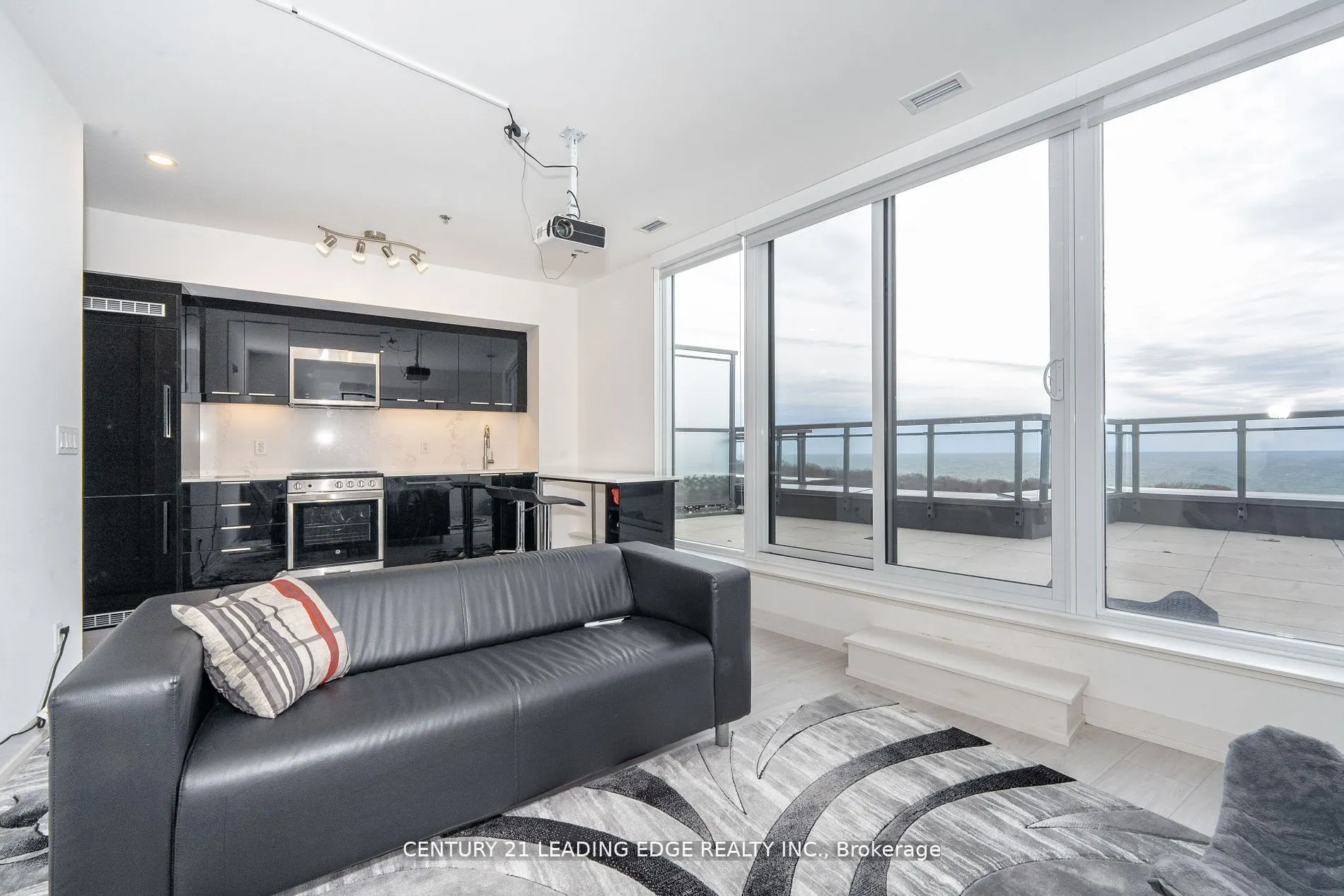 90 Glen Everest Road, #1003