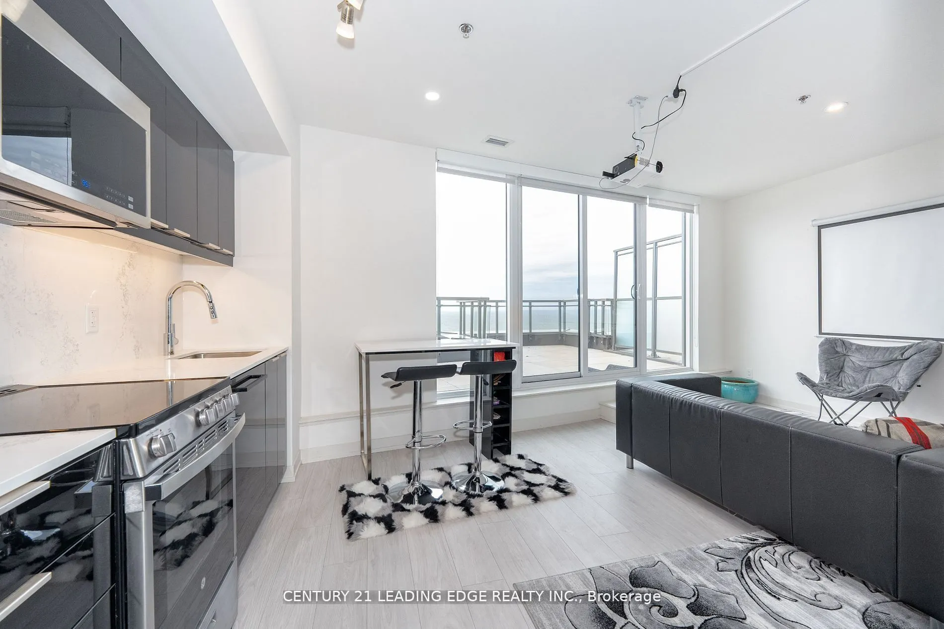90 Glen Everest Road, #1003