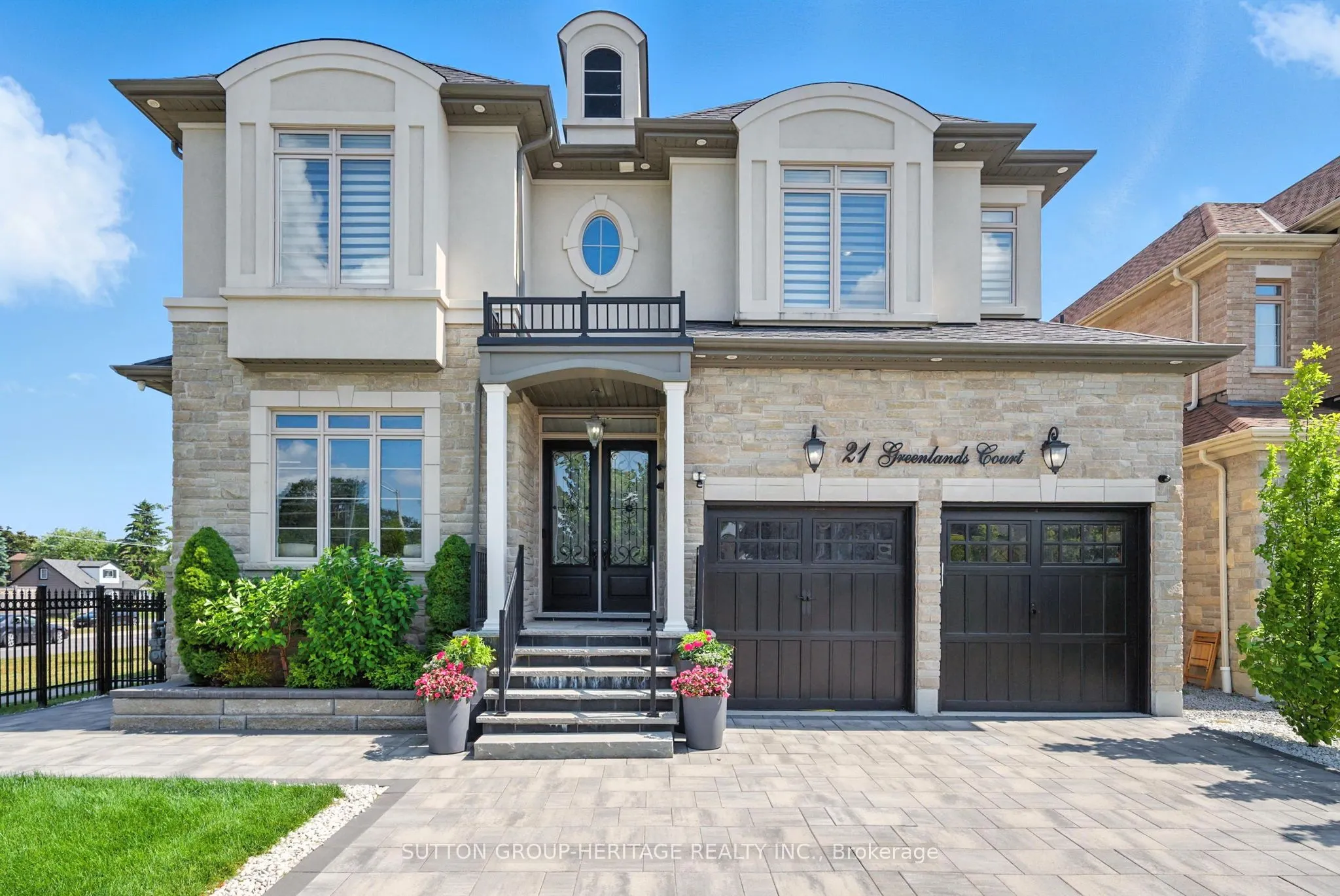 21 Greenlands Court
