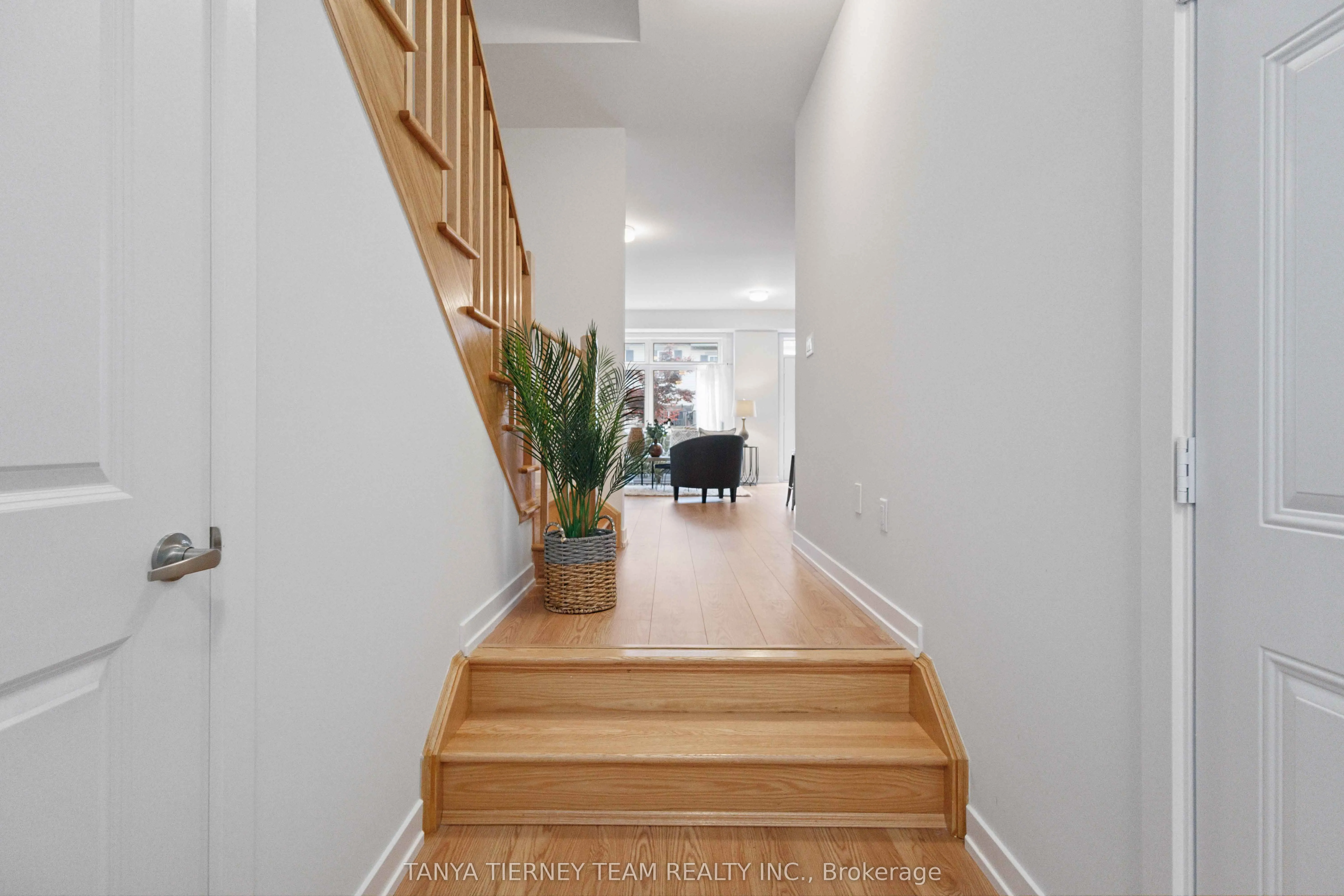 6 Observatory Way