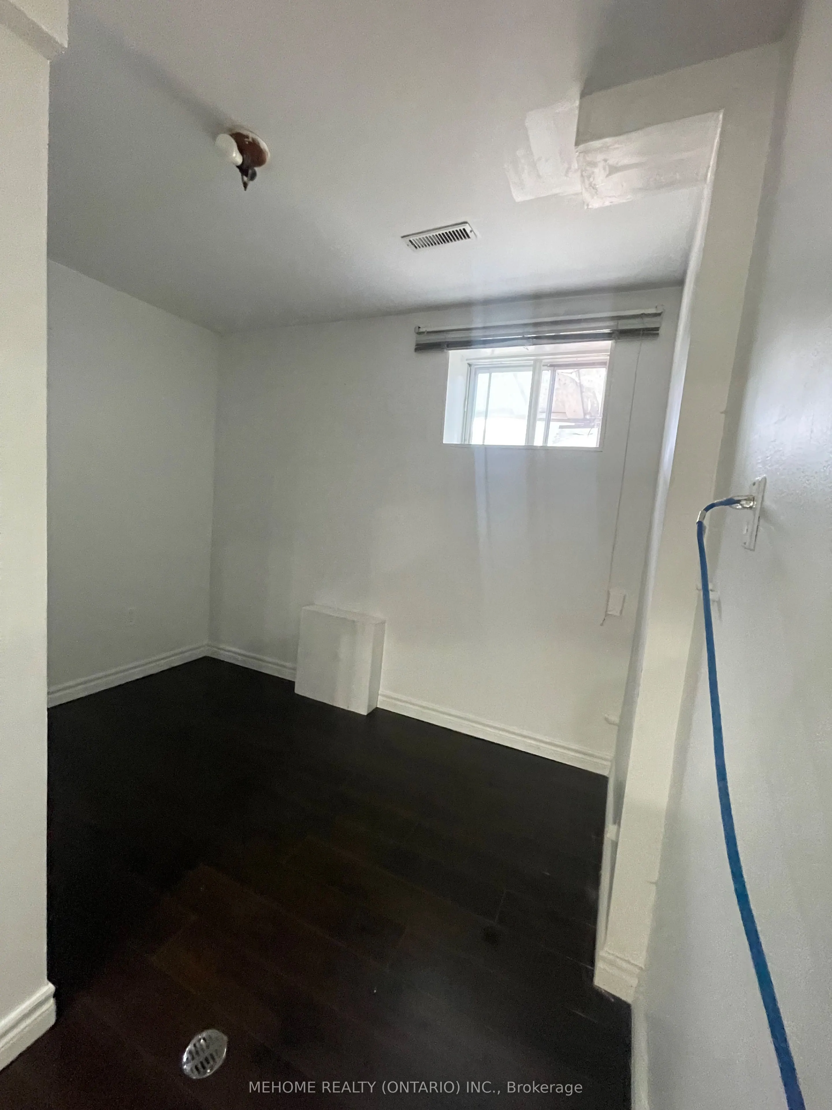 51 Laxford Avenue, #Ground