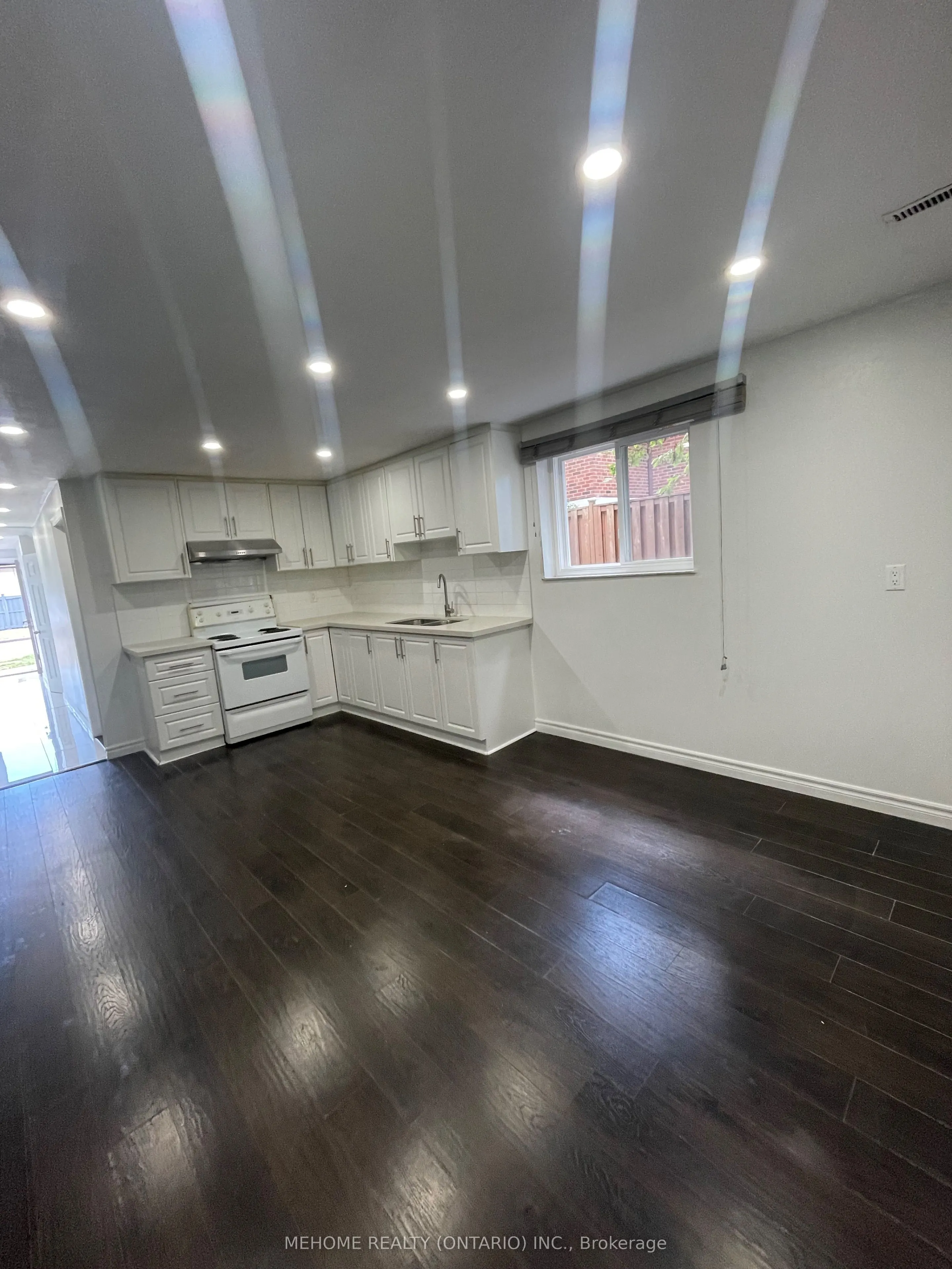 51 Laxford Avenue, #Ground