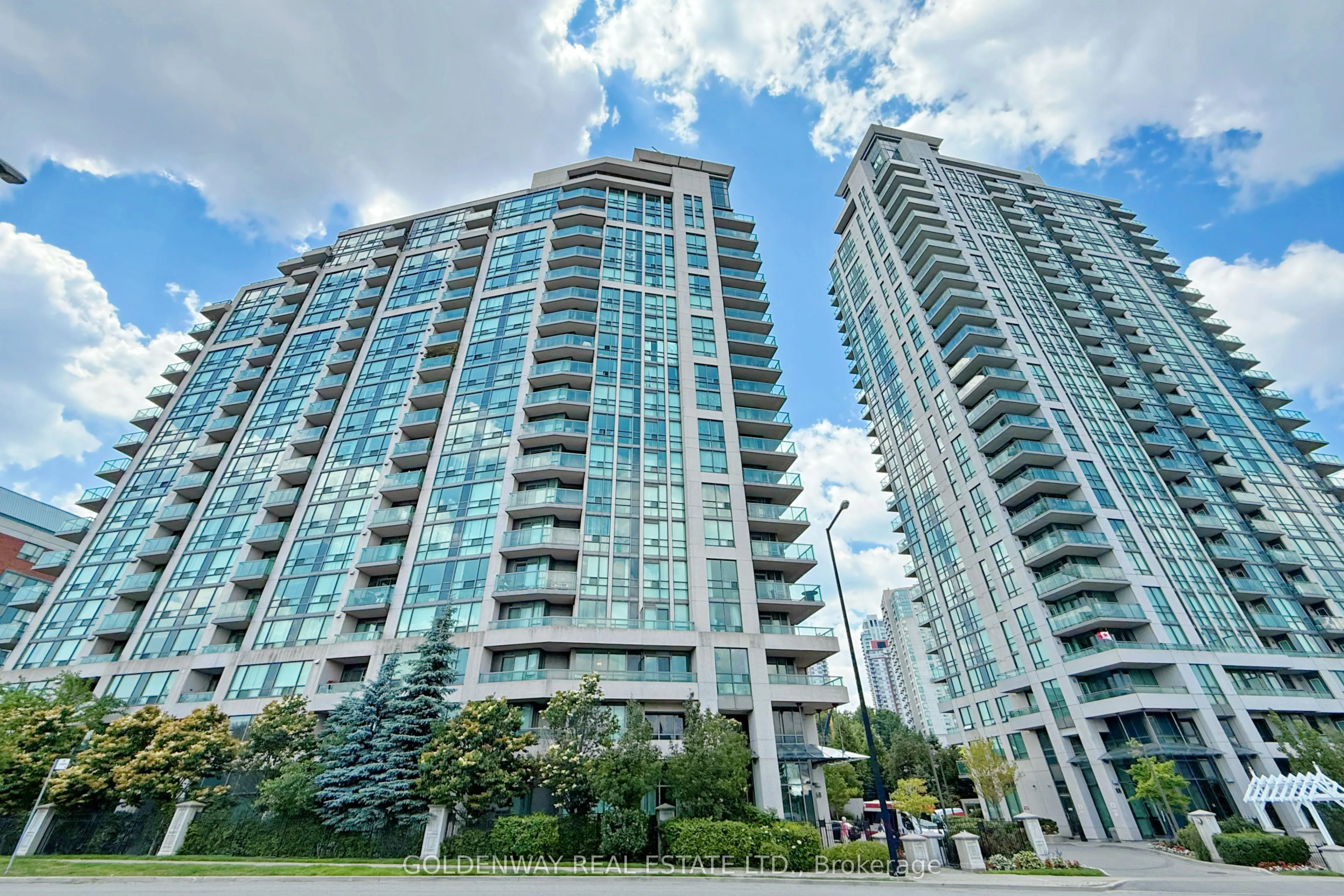 68 Grangeway Avenue, #305