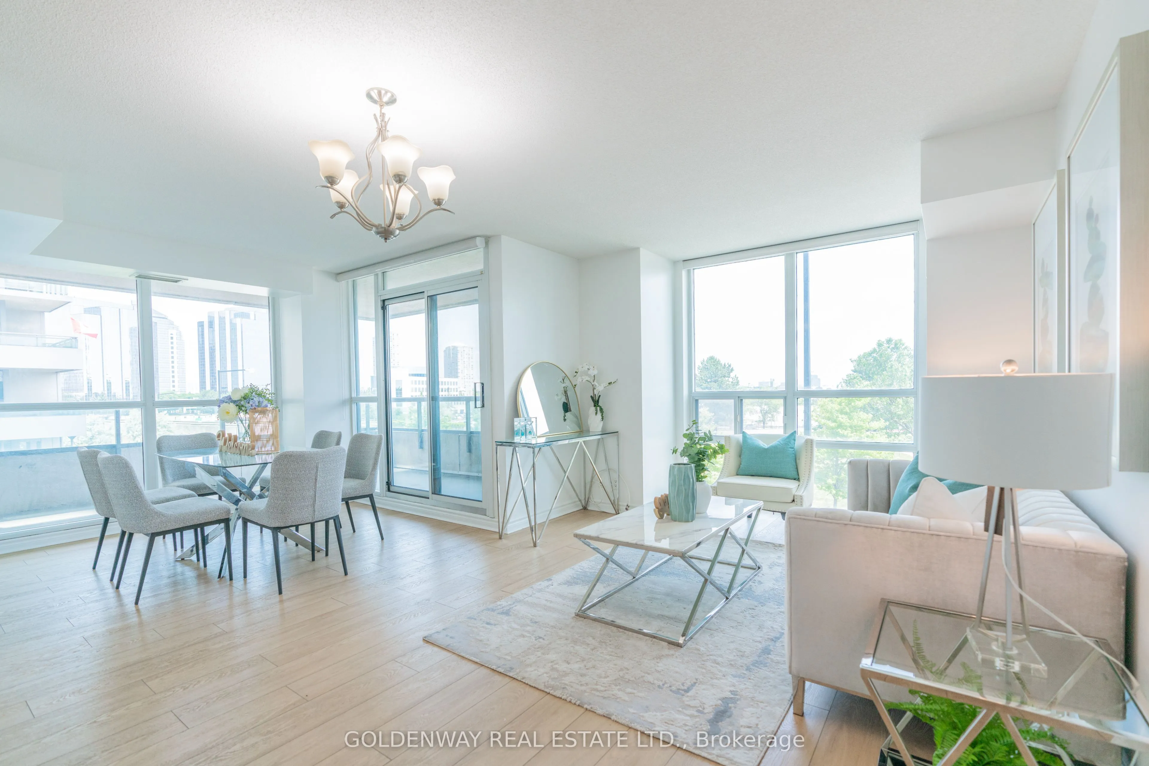 68 Grangeway Avenue, #305
