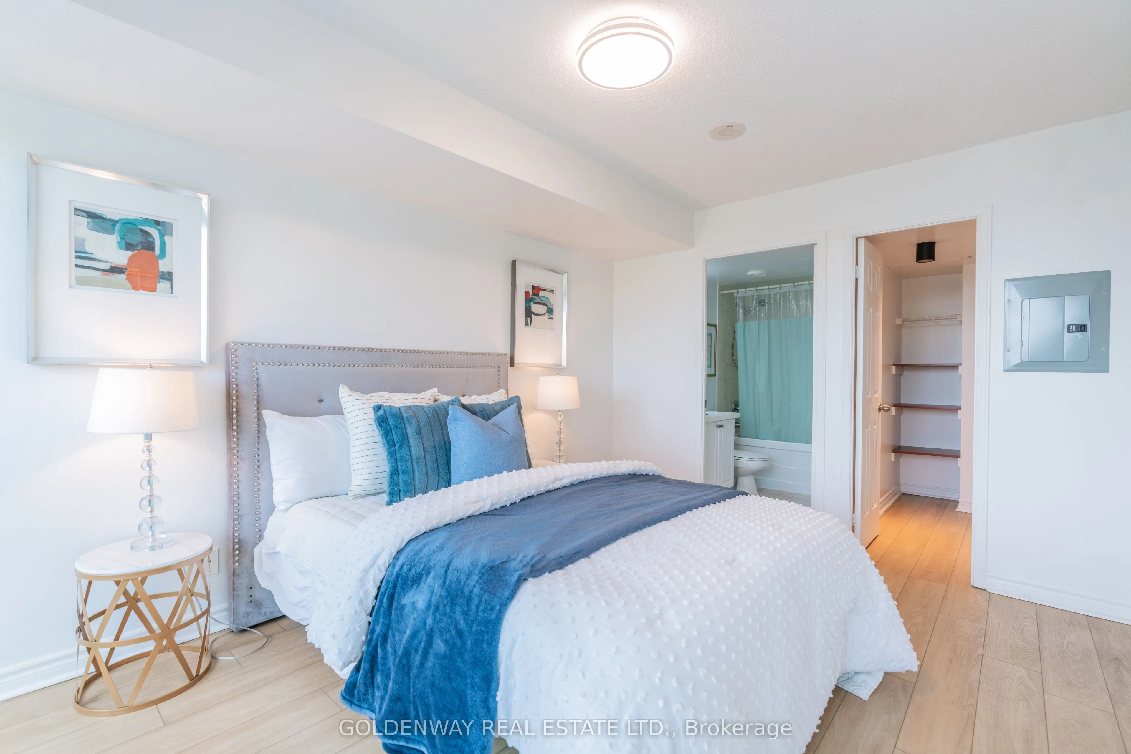 68 Grangeway Avenue, #305
