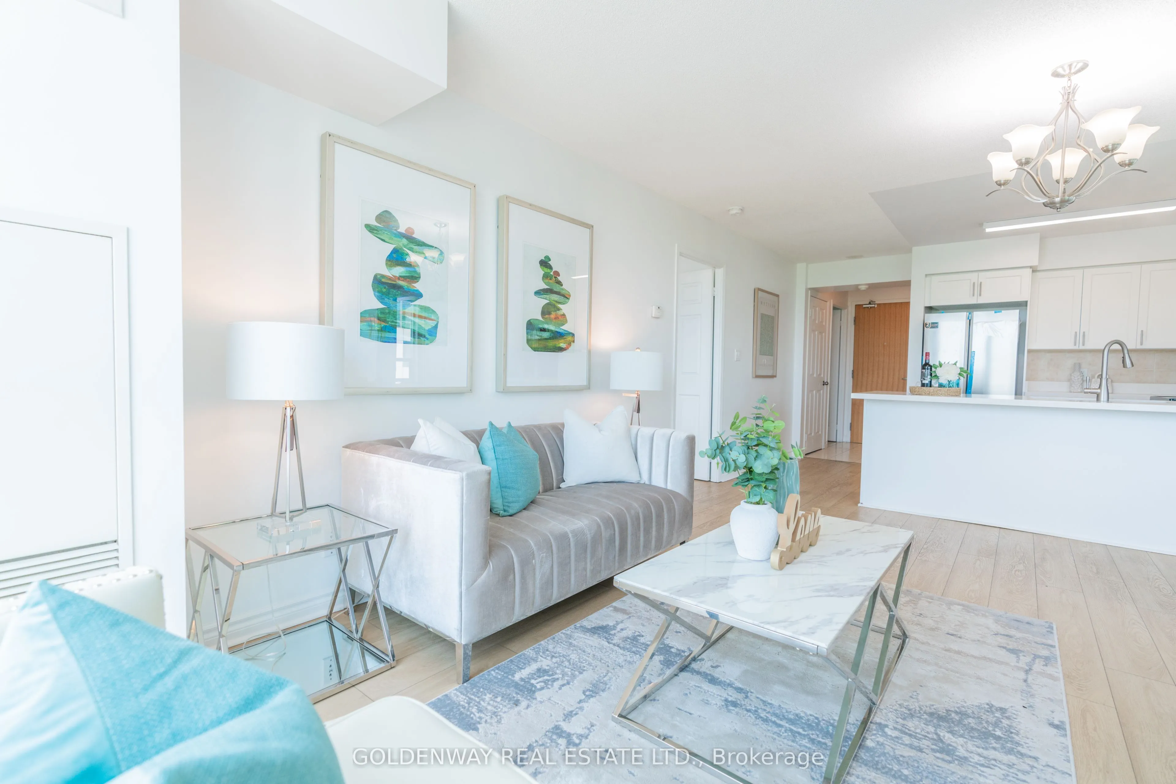 68 Grangeway Avenue, #305