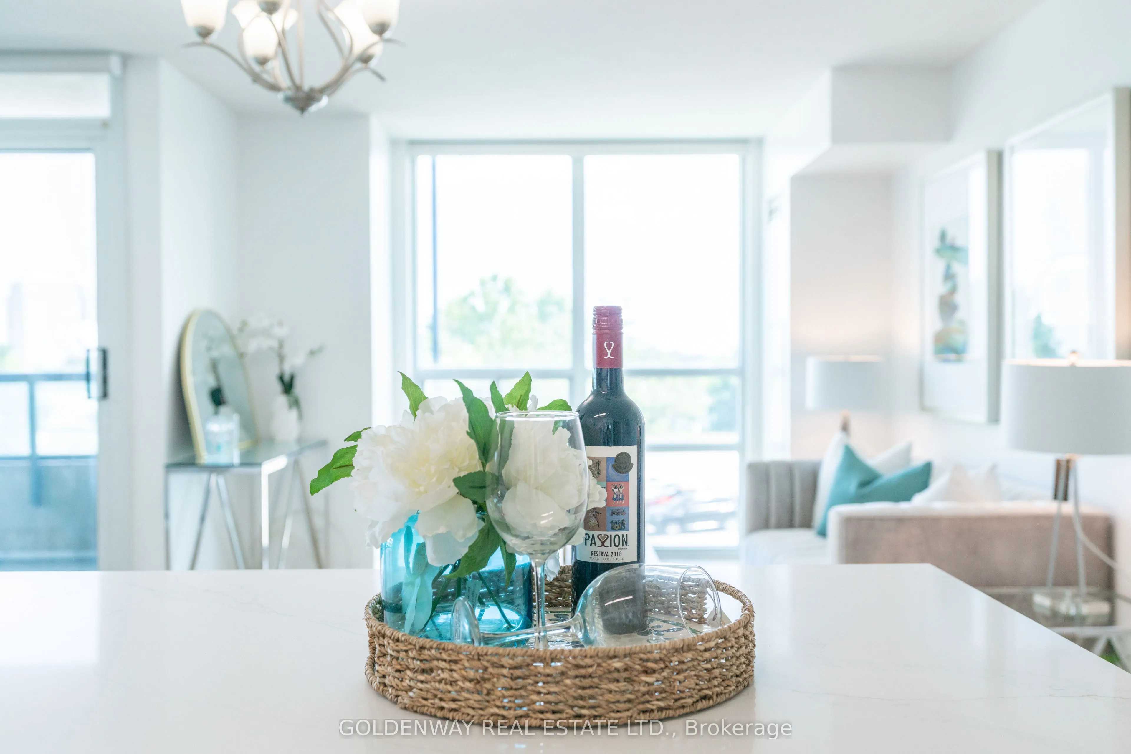 68 Grangeway Avenue, #305