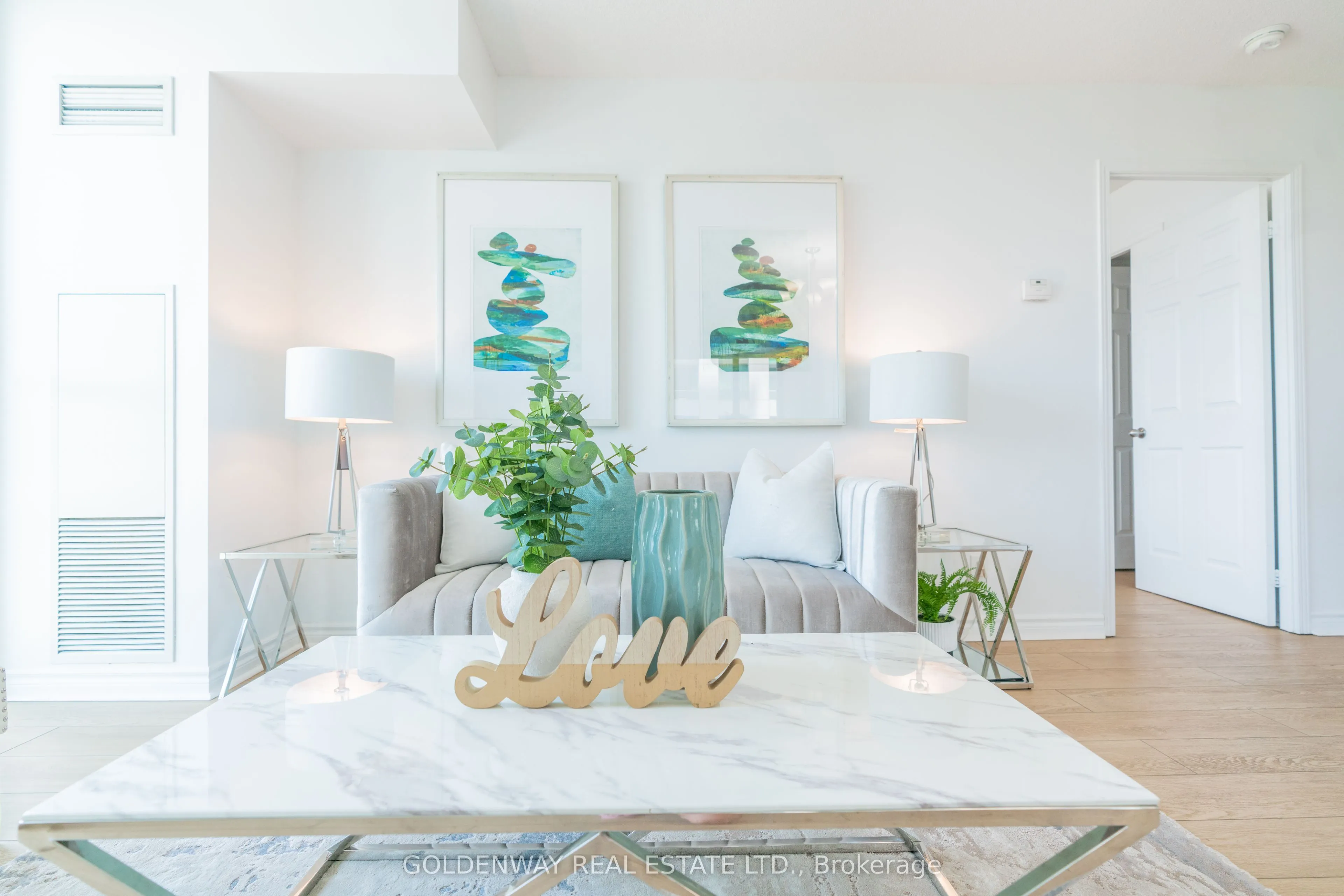 68 Grangeway Avenue, #305