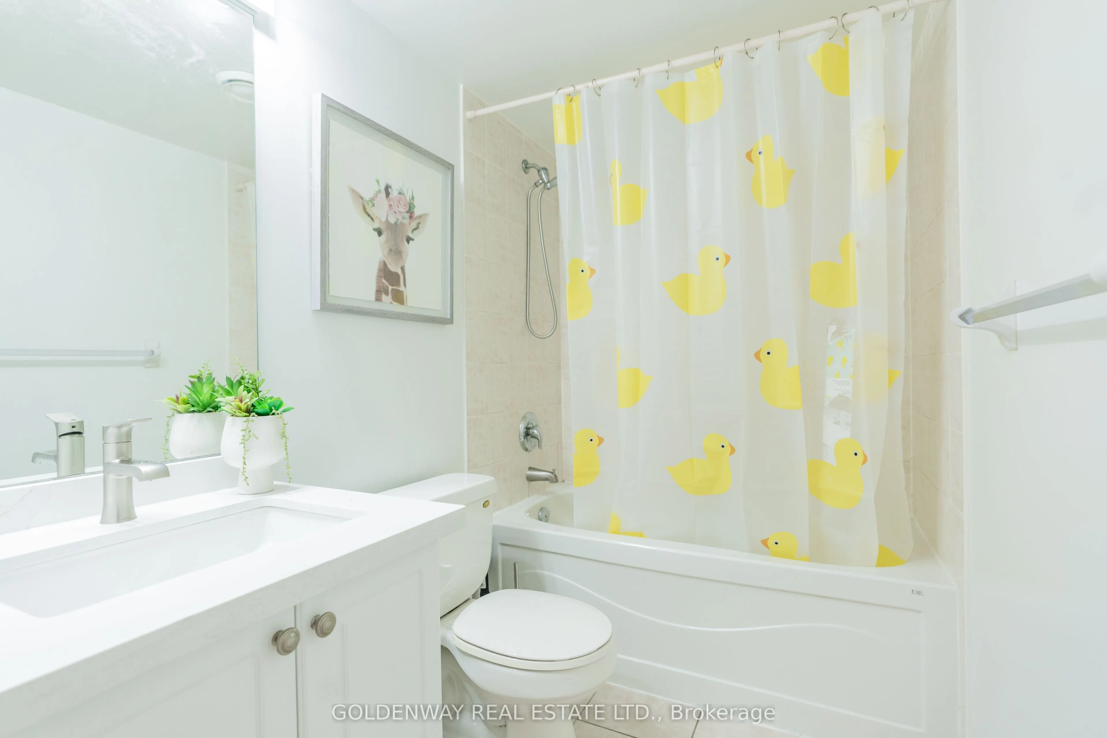 68 Grangeway Avenue, #305