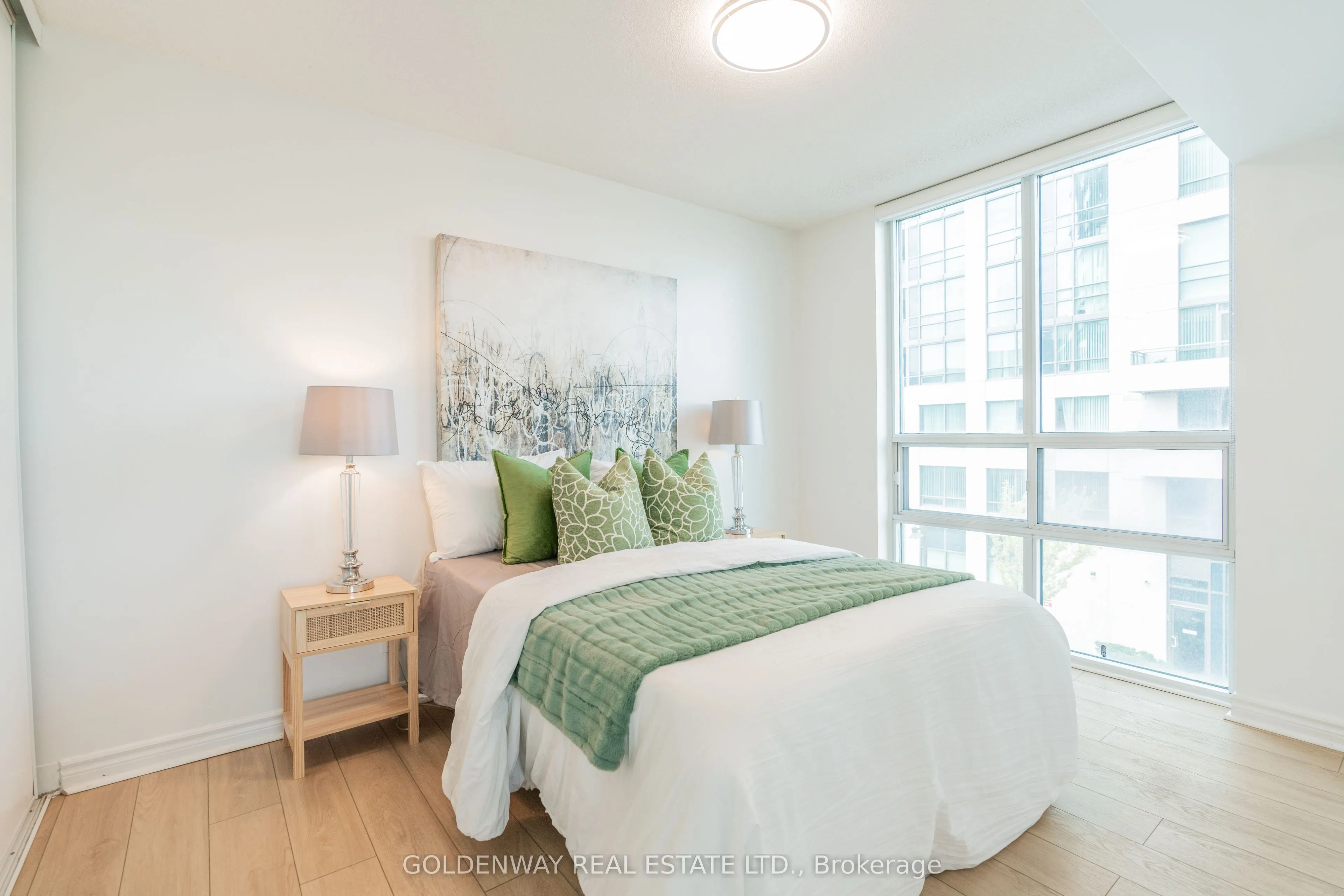 68 Grangeway Avenue, #305