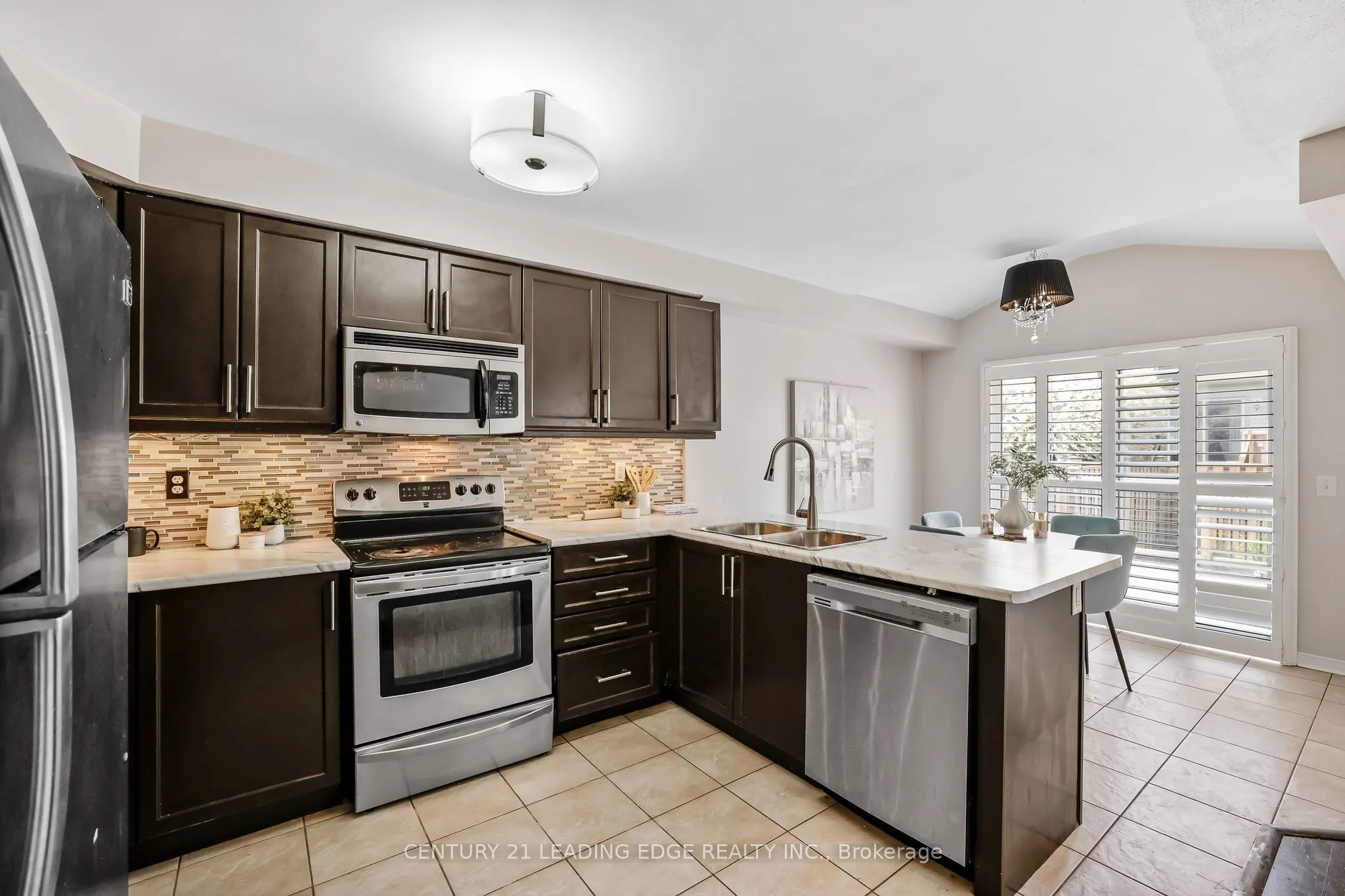 28 Harbourside Drive