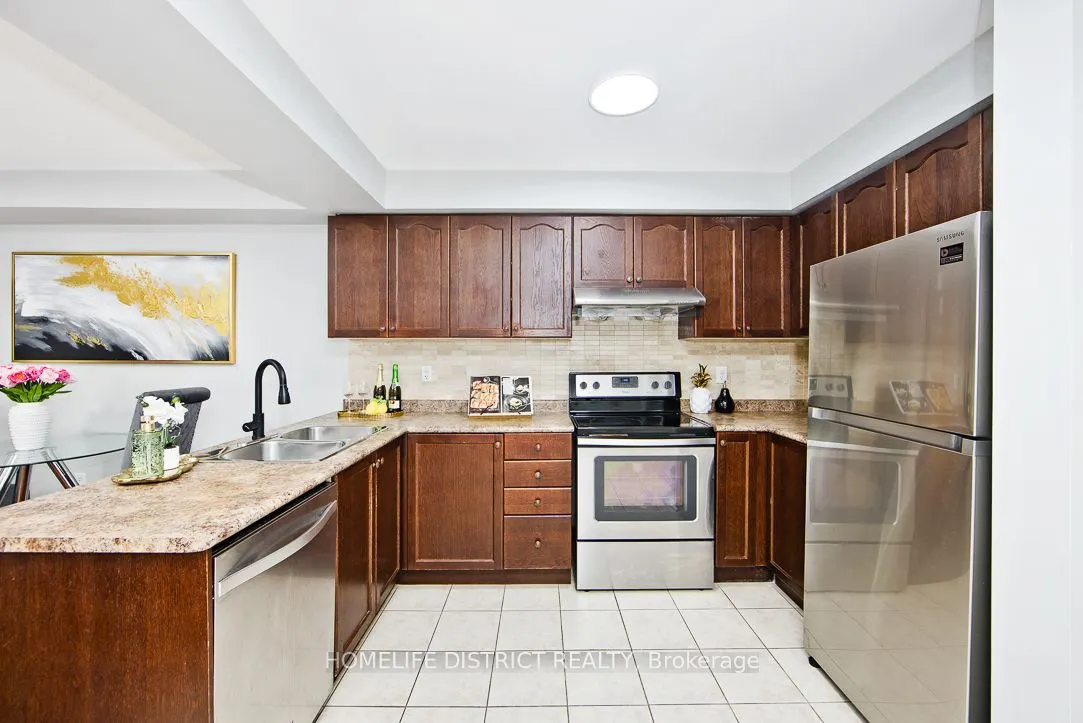77 Coyote Crescent