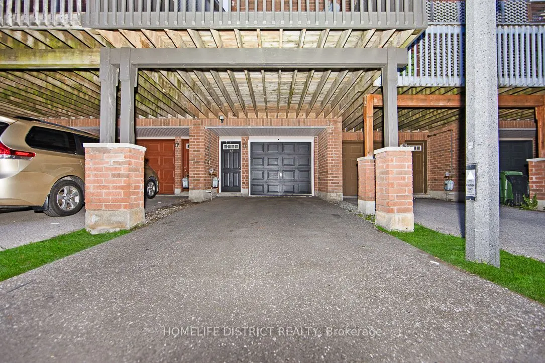 77 Coyote Crescent