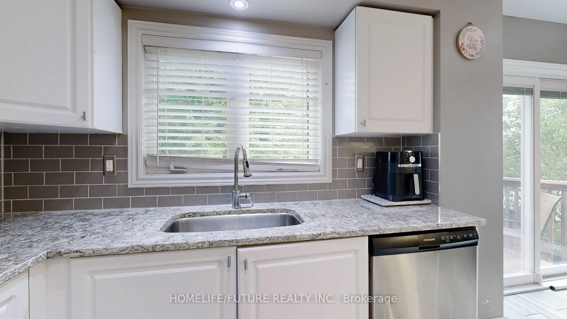 571 Longworth Avenue, #27