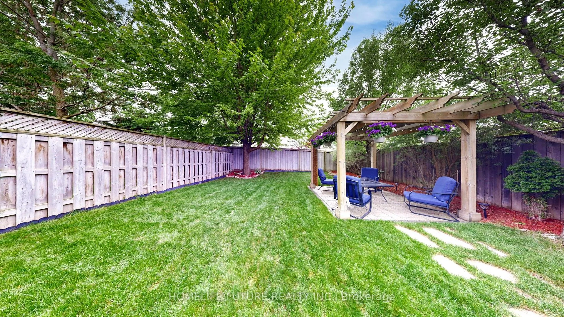 571 Longworth Avenue, #27
