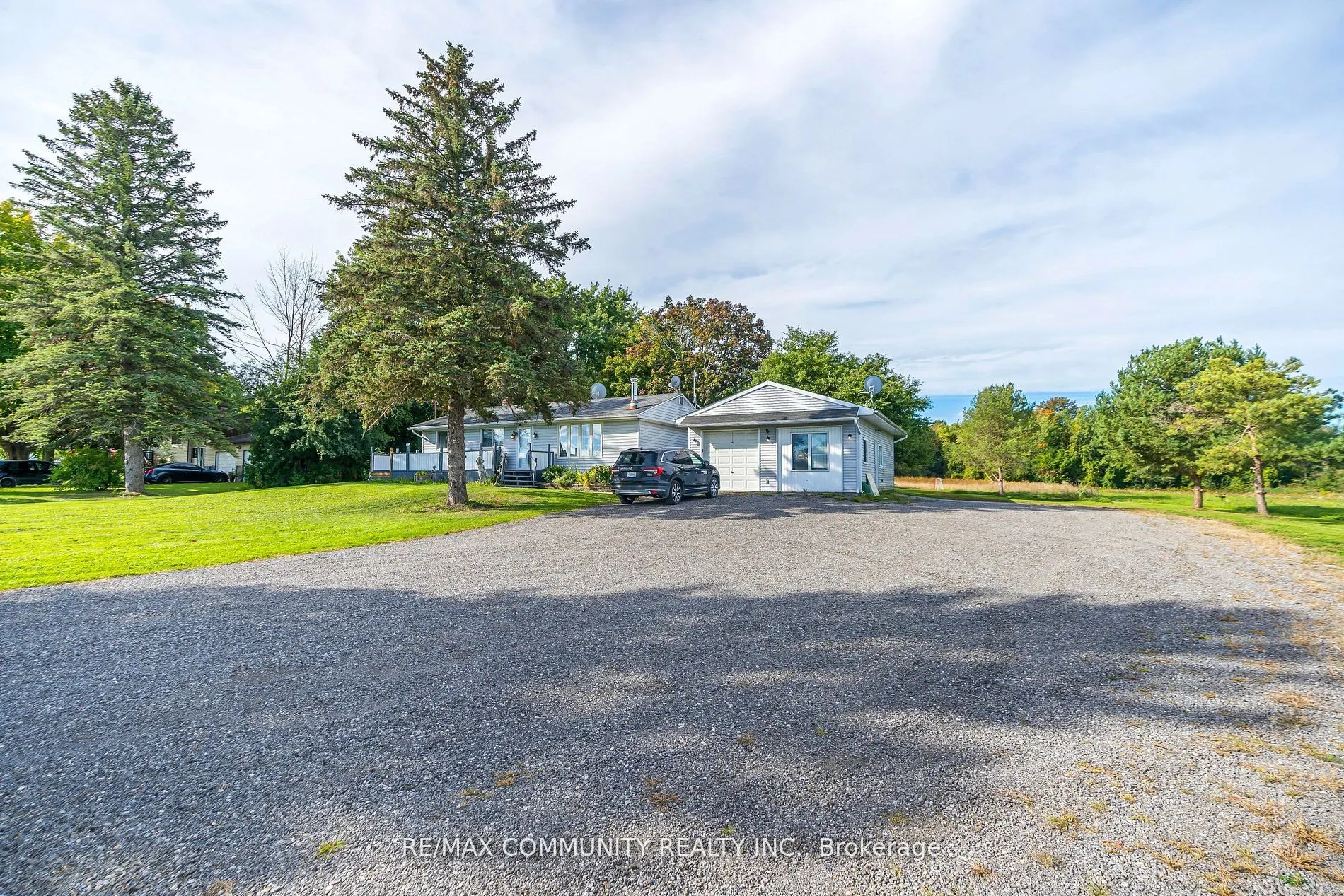 11490 Simcoe Street
