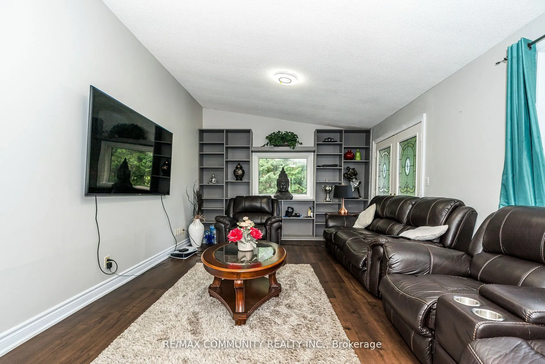 11490 Simcoe Street