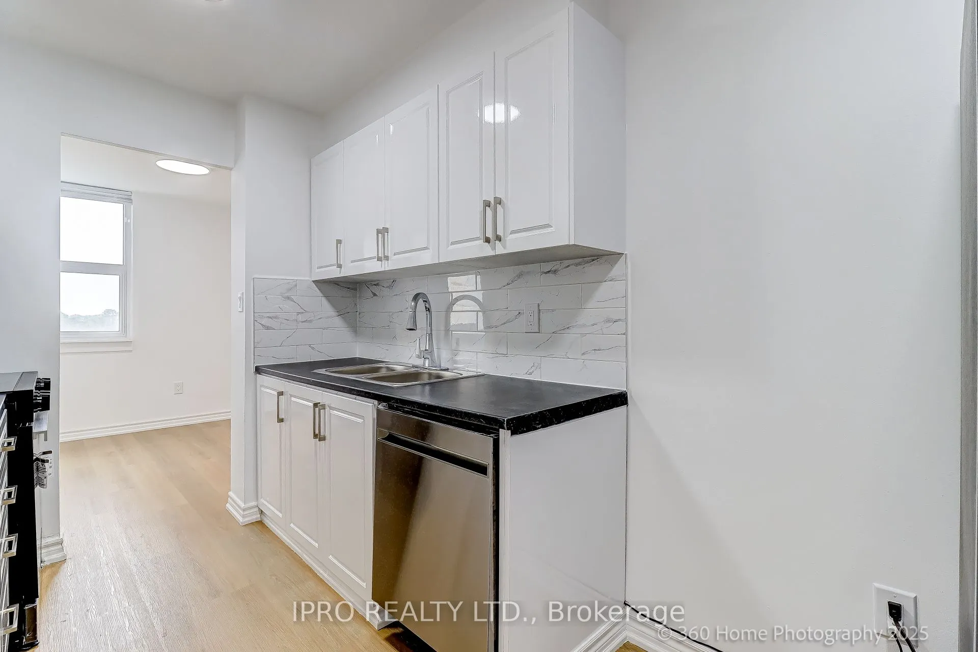 3 Massey Square, #803