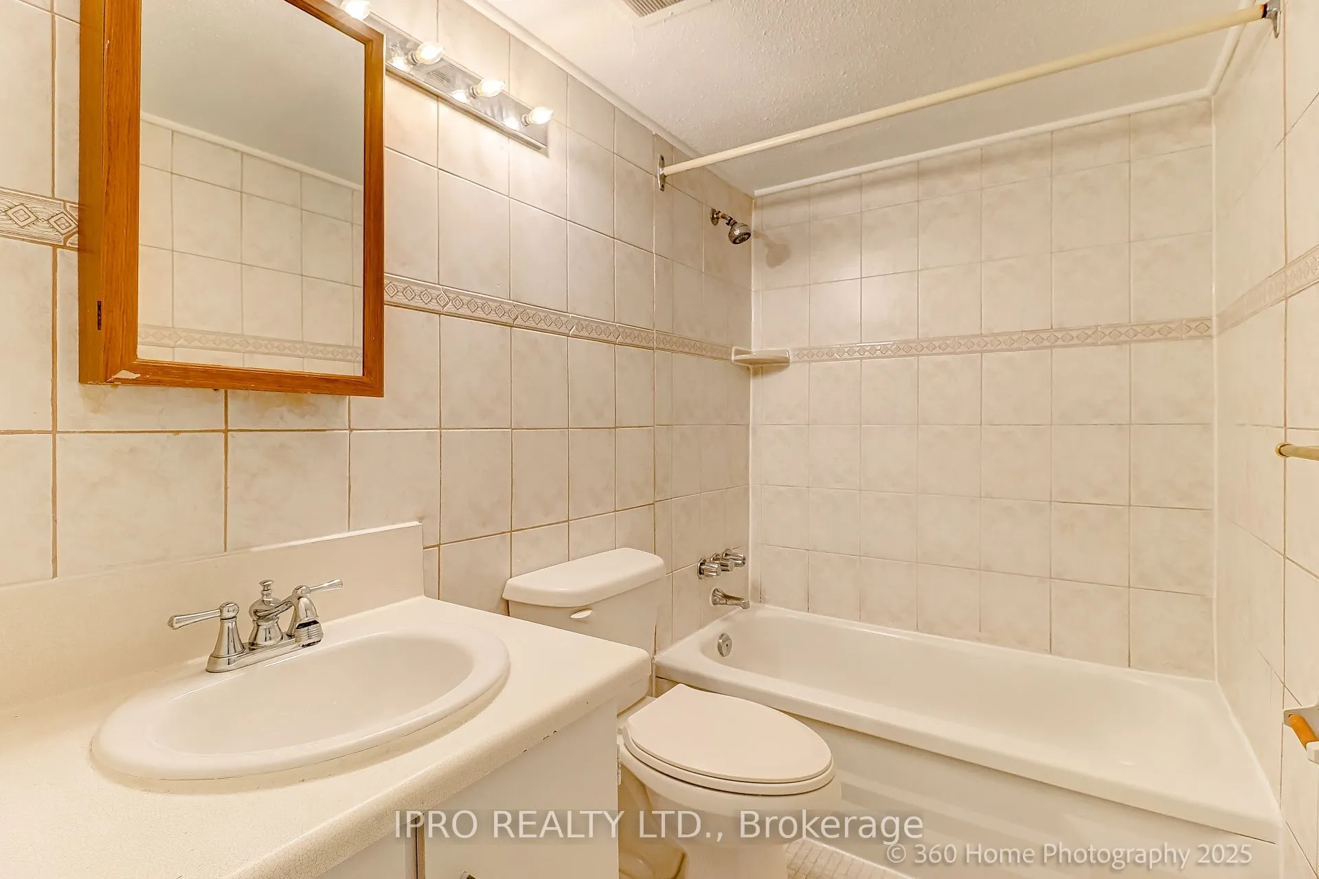 3 Massey Square, #803