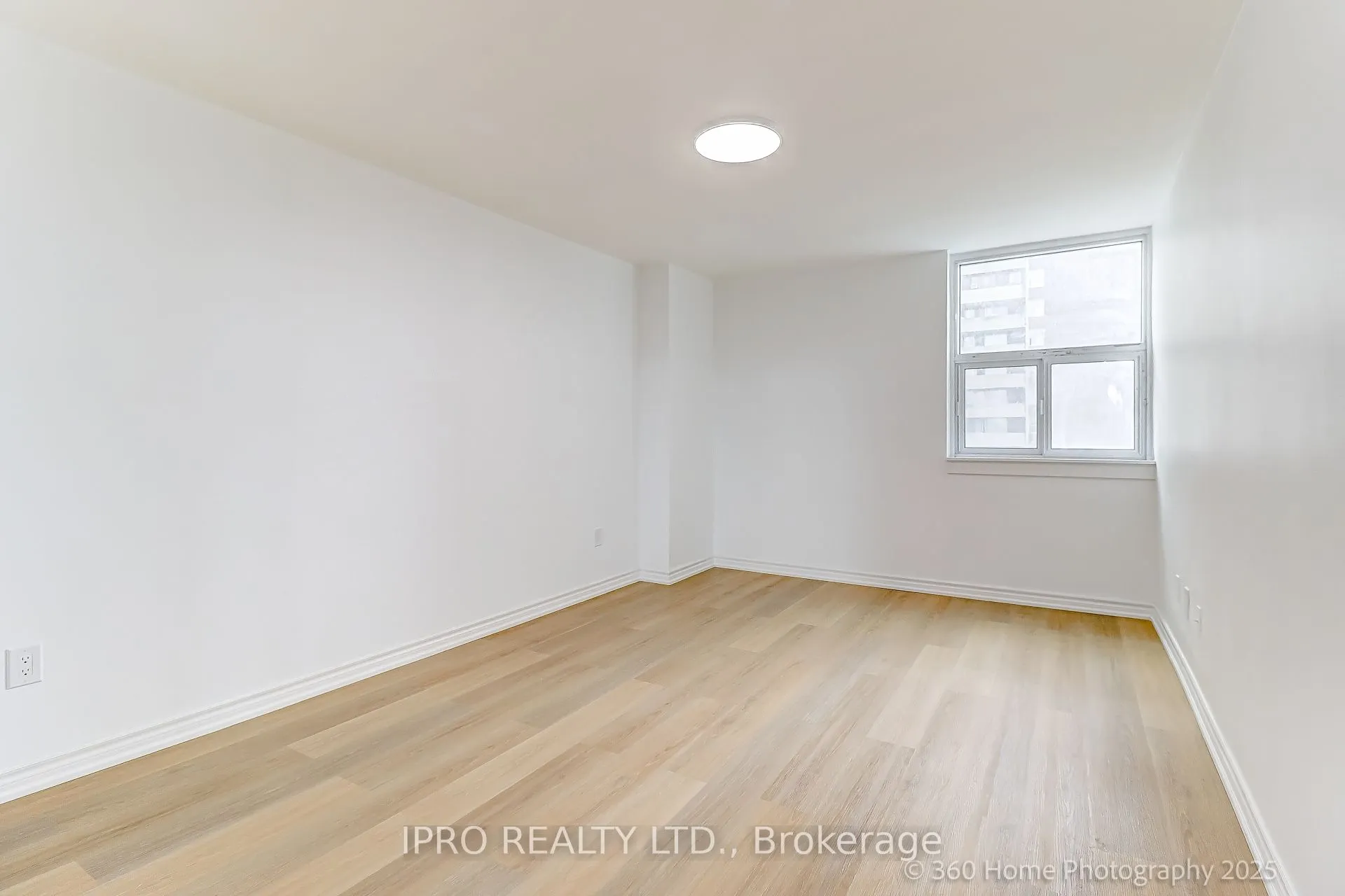 3 Massey Square, #803