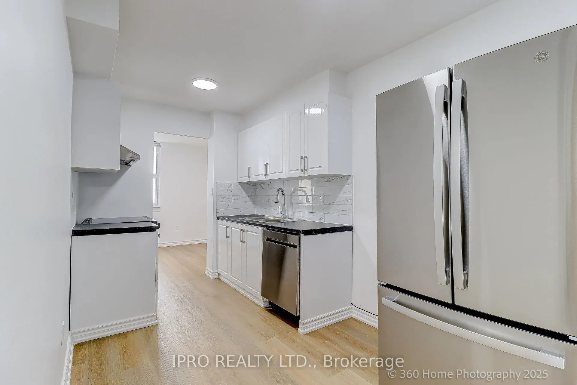 3 Massey Square, #803