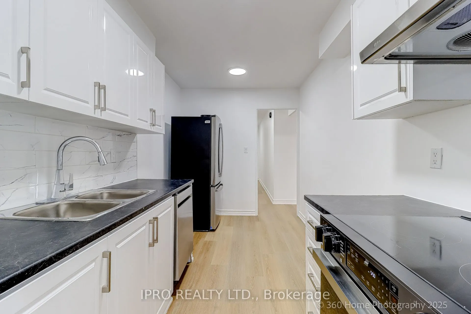 3 Massey Square, #803