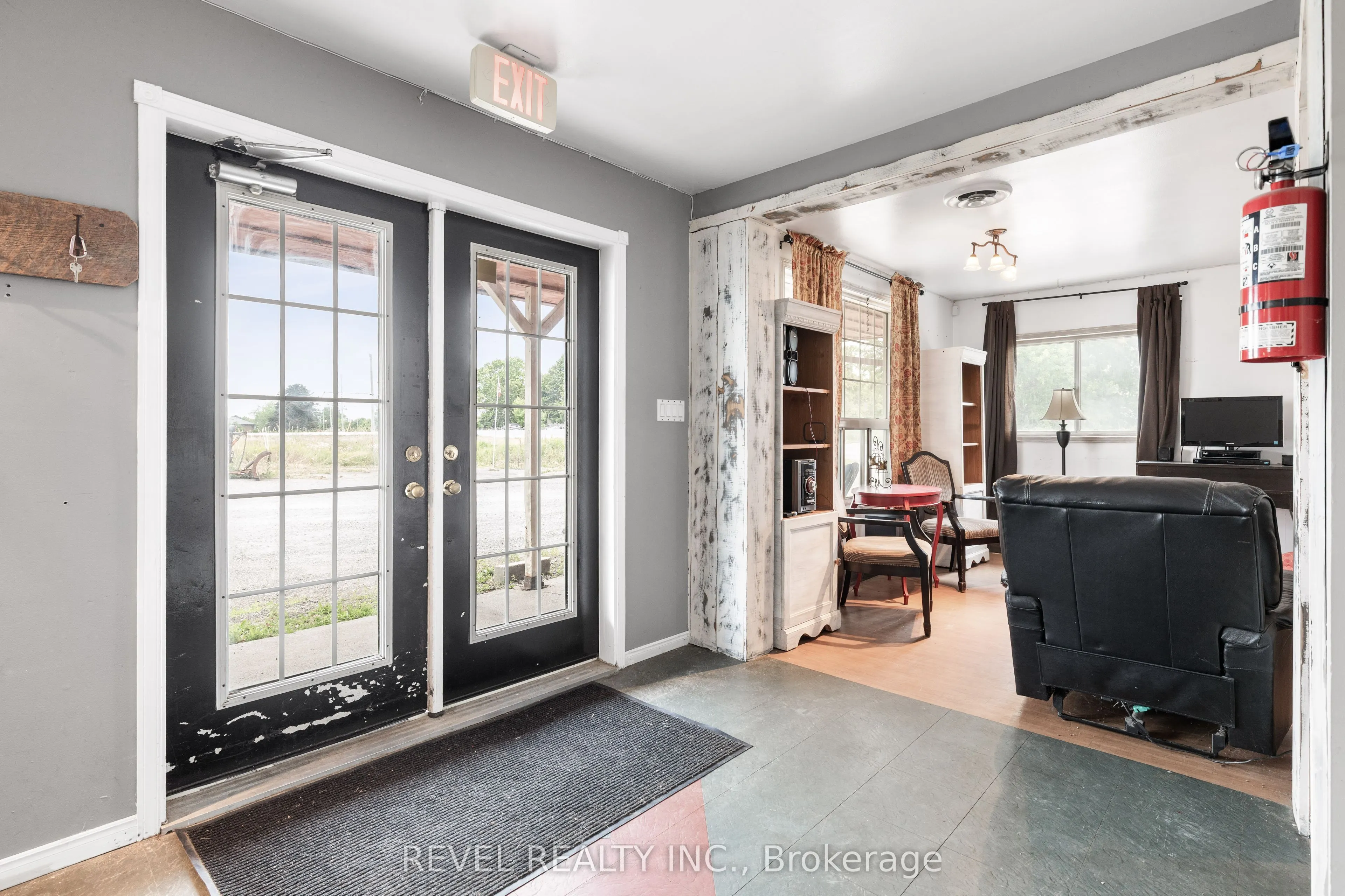 16121 Island Road