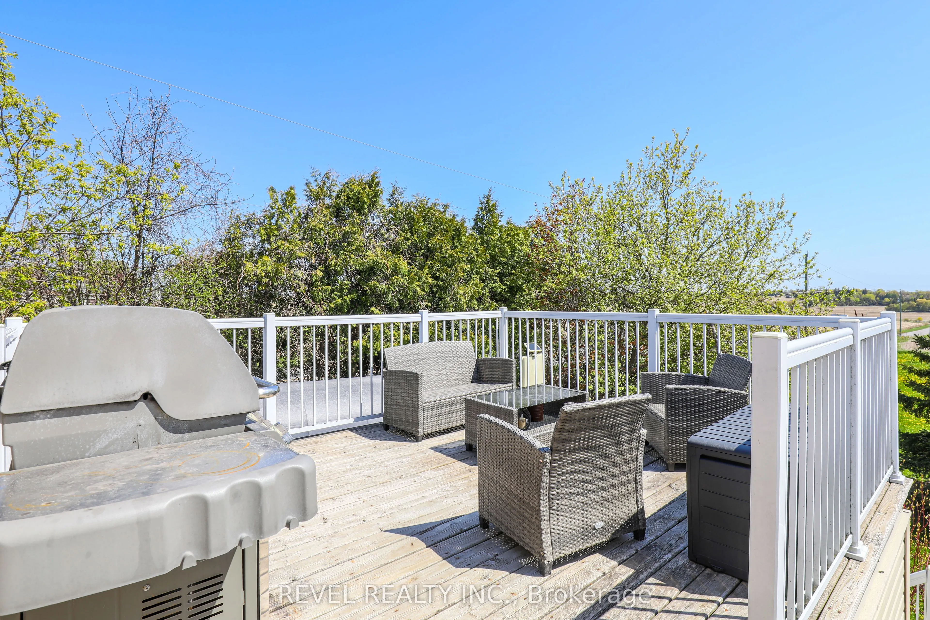16121 Island Road