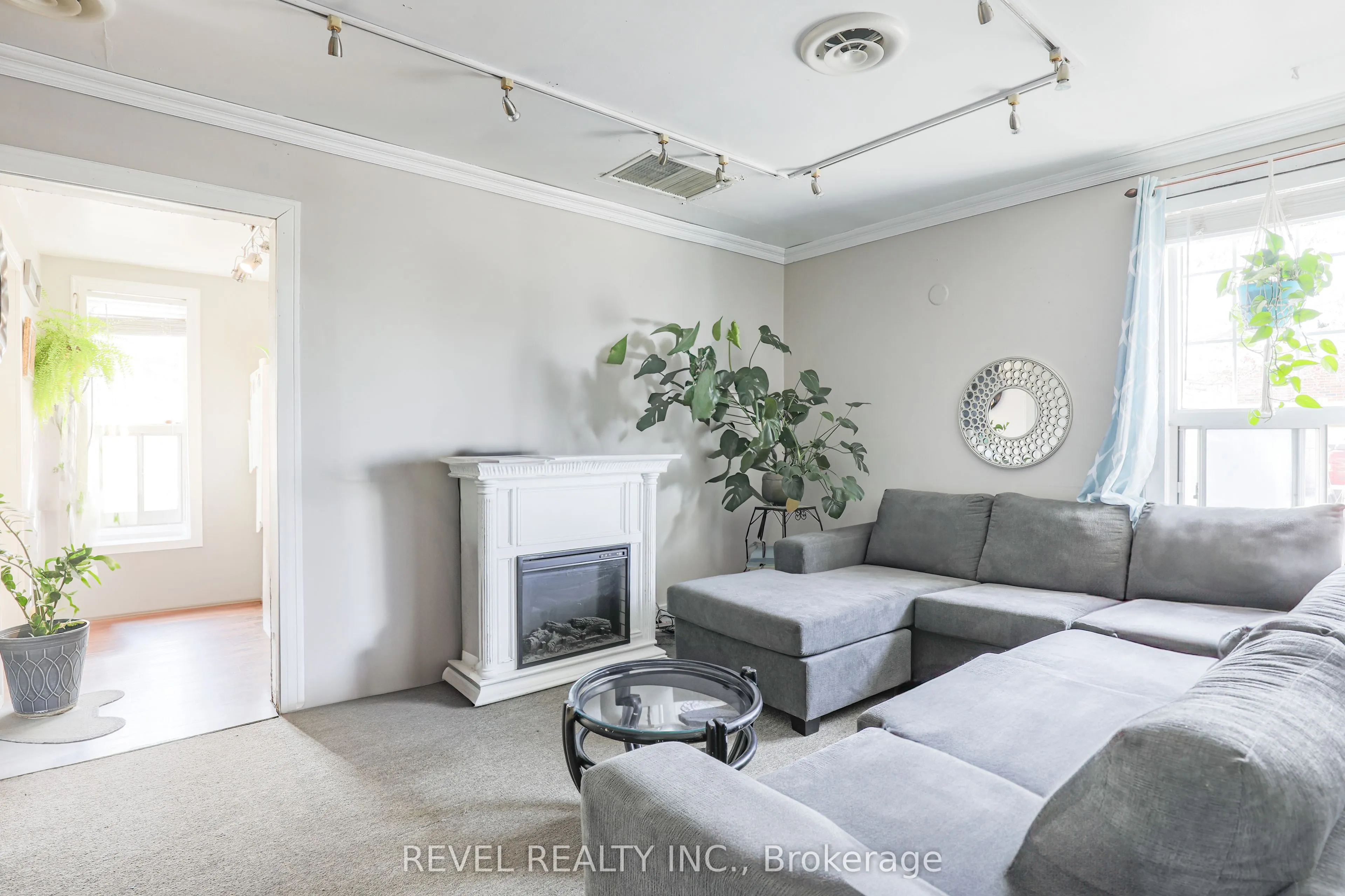 16121 Island Road