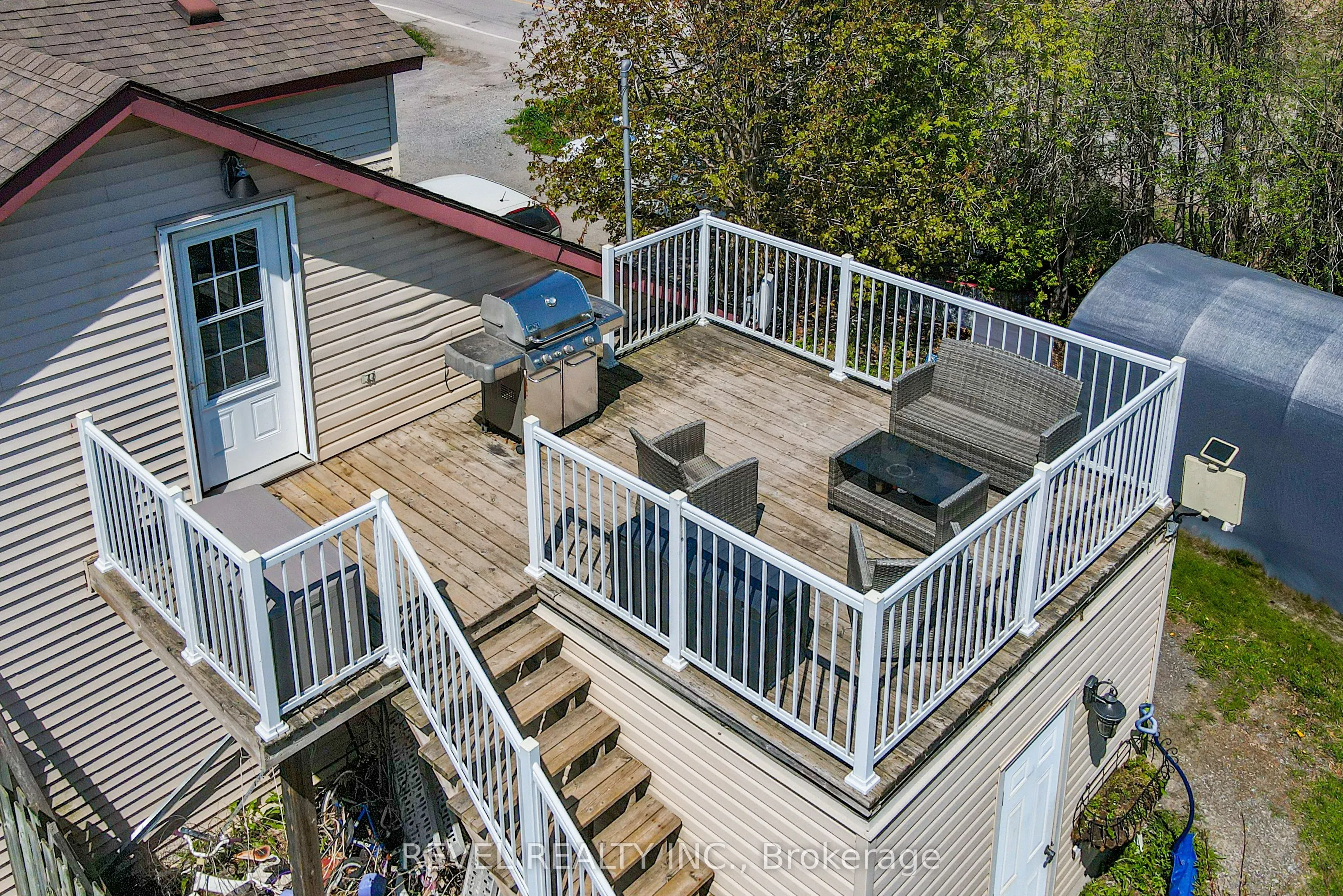 16121 Island Road