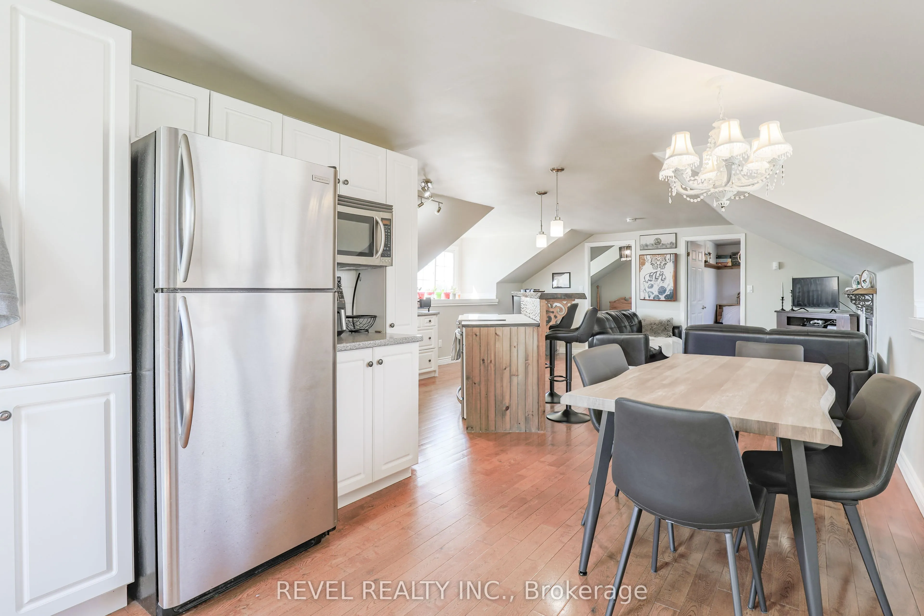 16121 Island Road