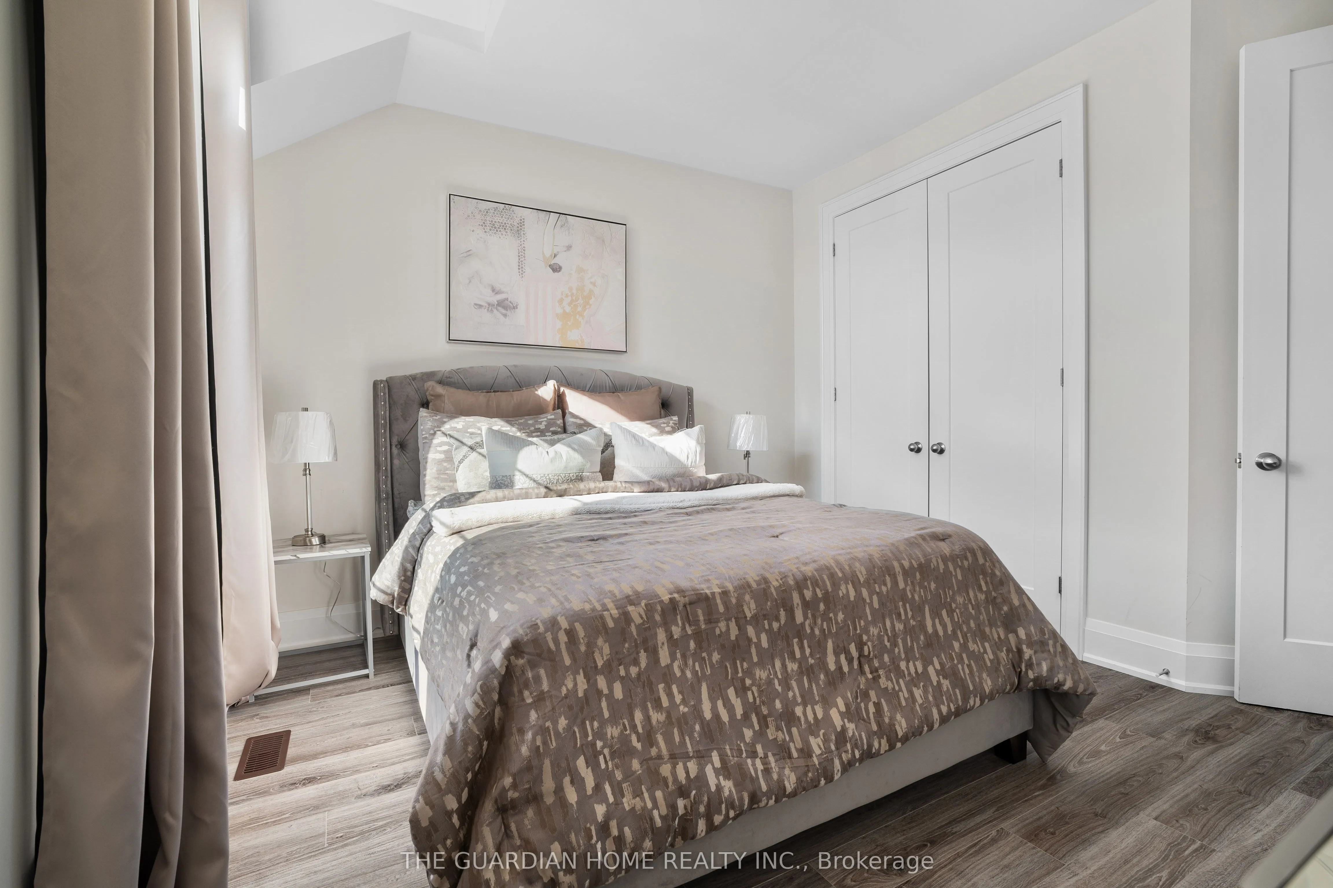 37 Hickling Lane
