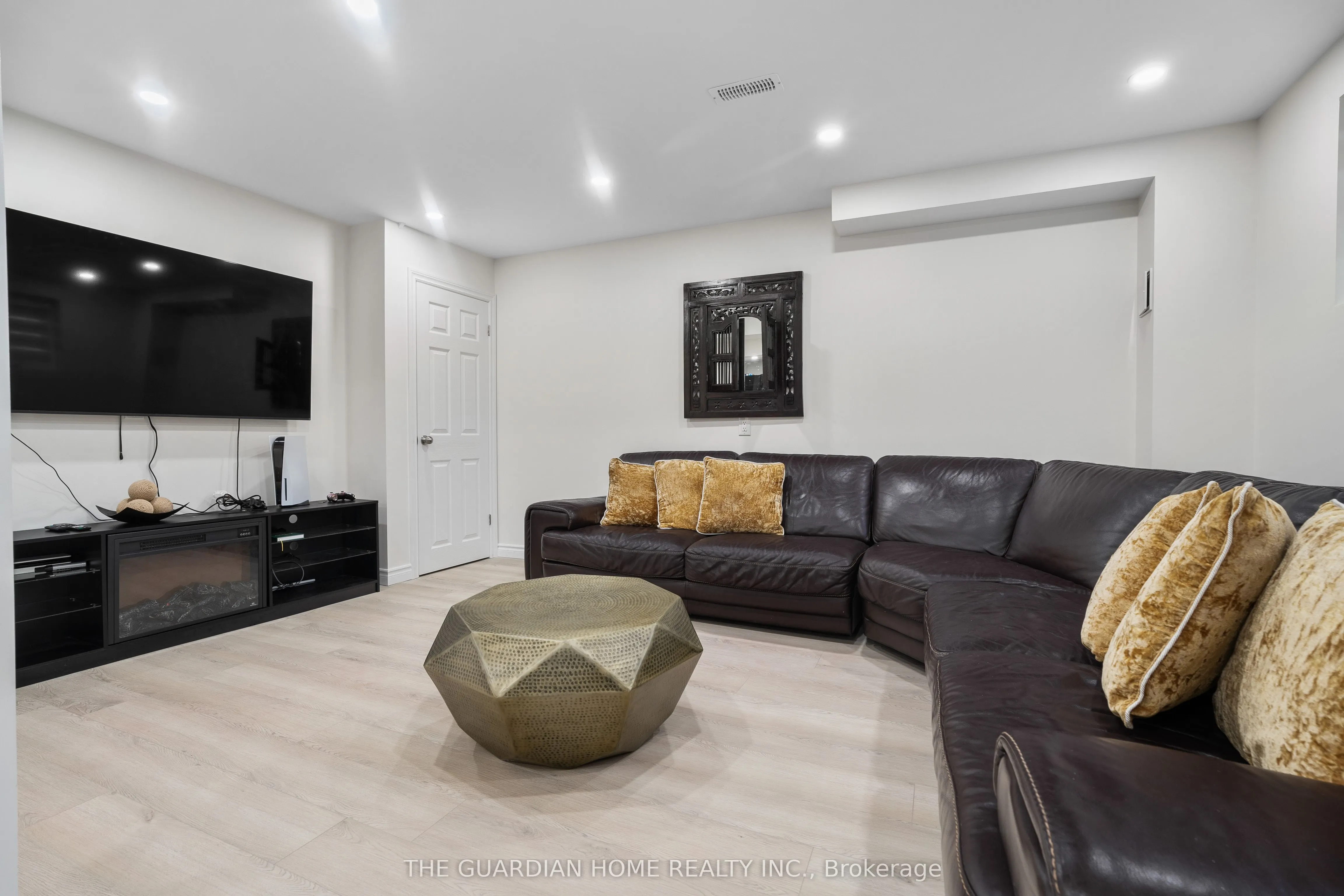 37 Hickling Lane