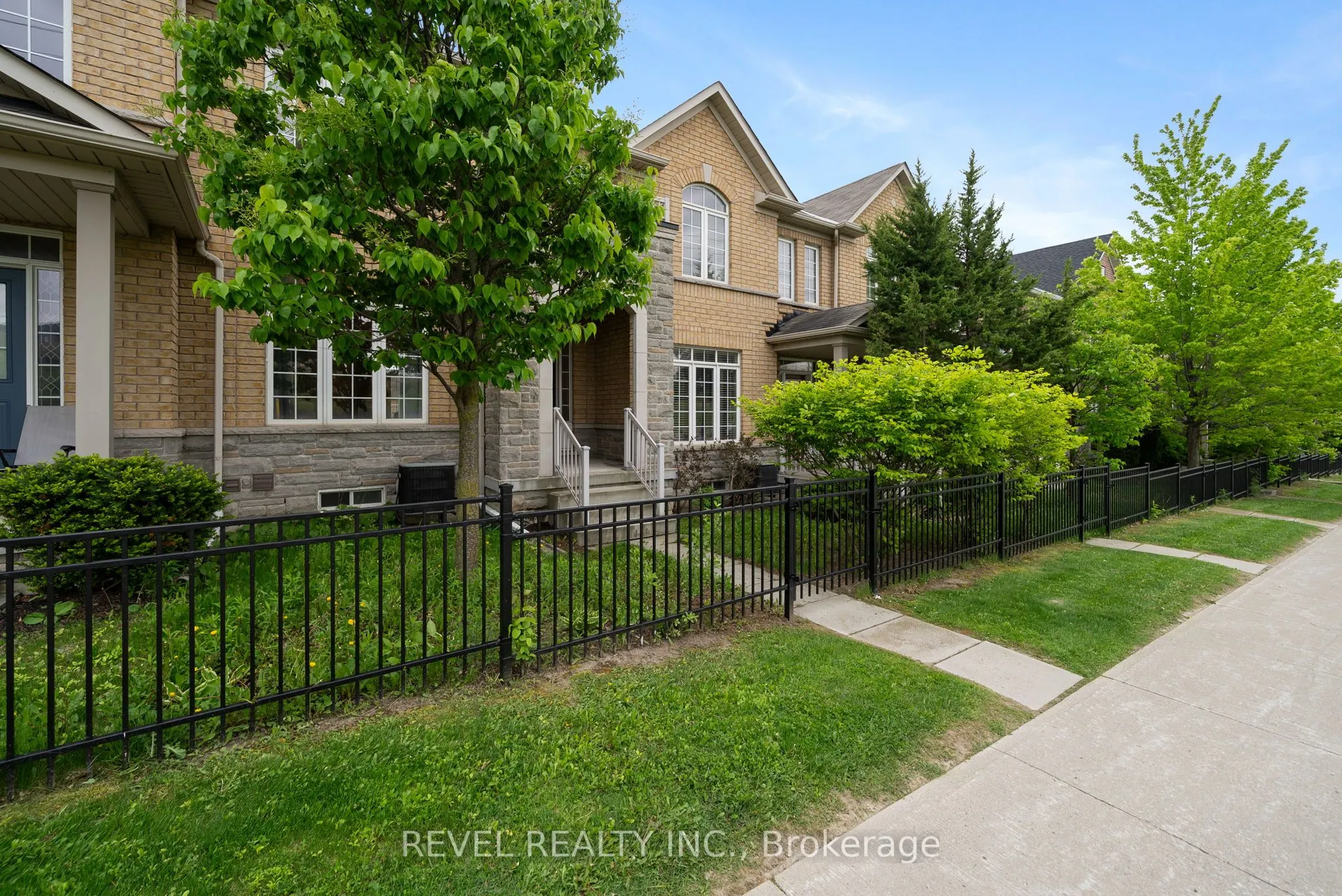 81 Barkdale Way