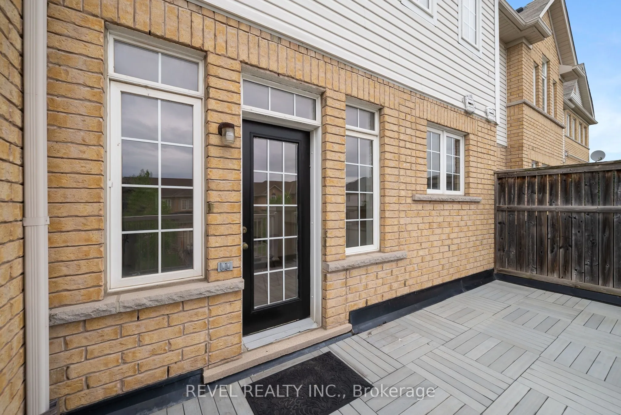 81 Barkdale Way